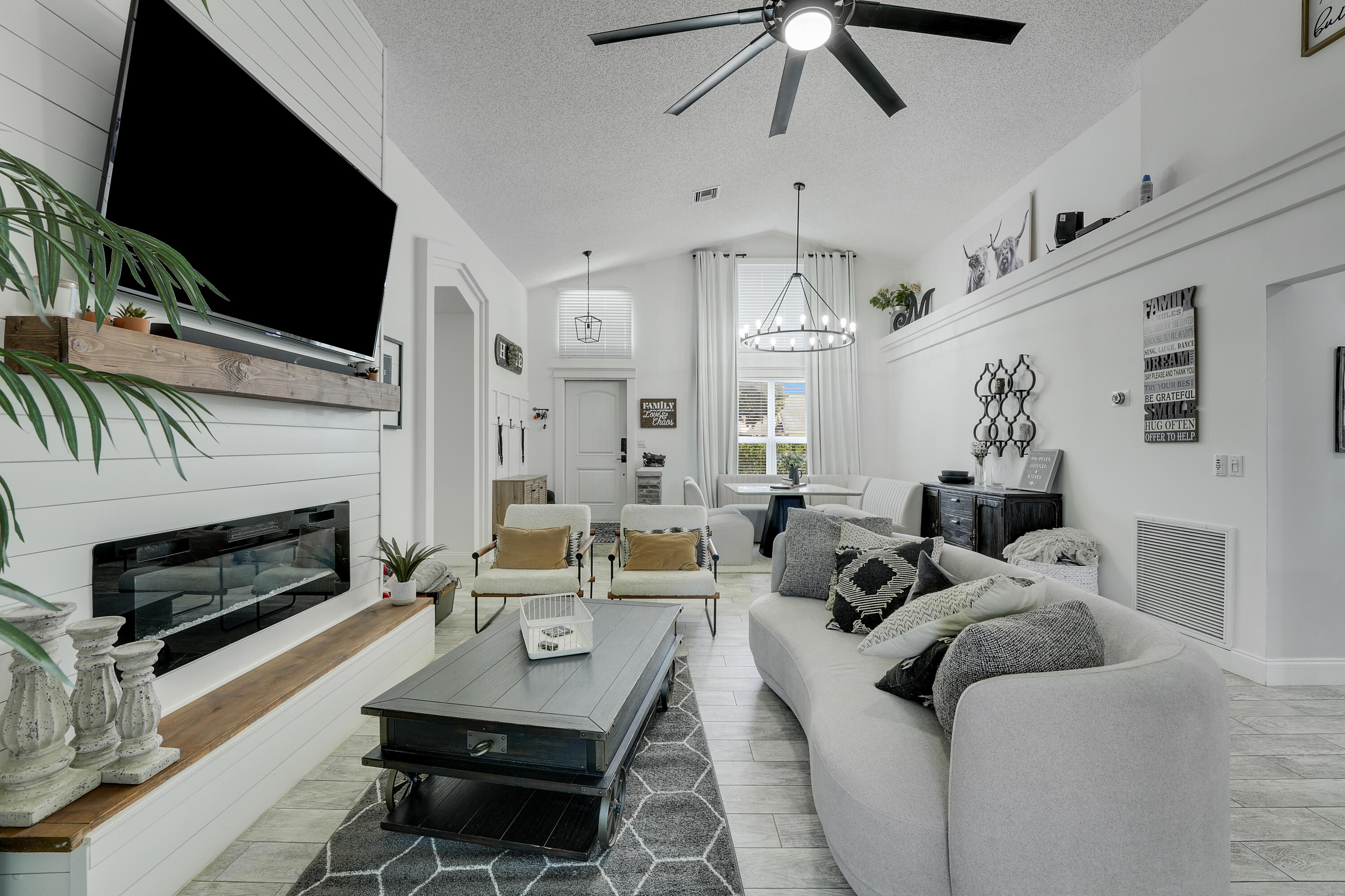 MEADOWS PARK - Residential