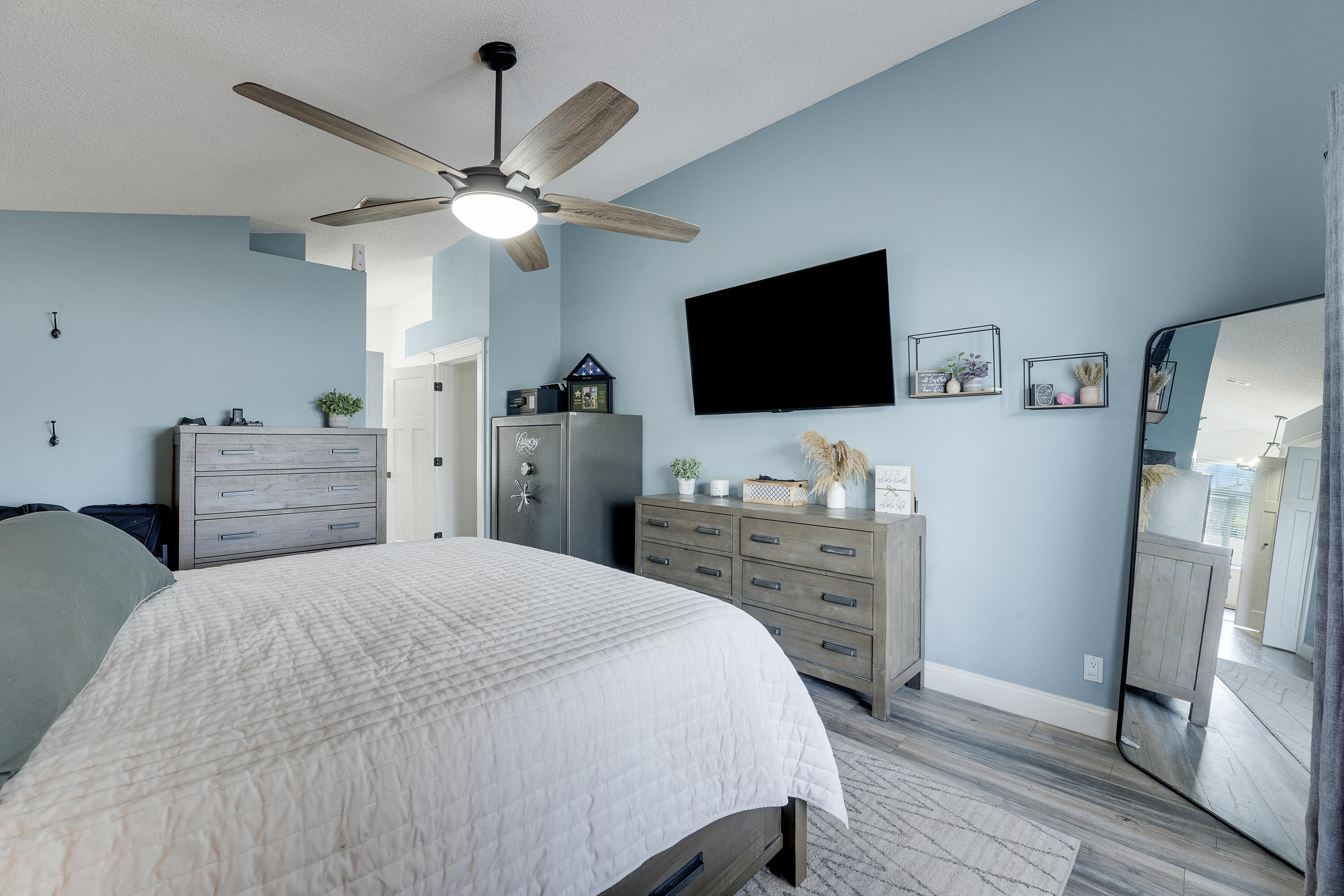 MEADOWS PARK - Residential