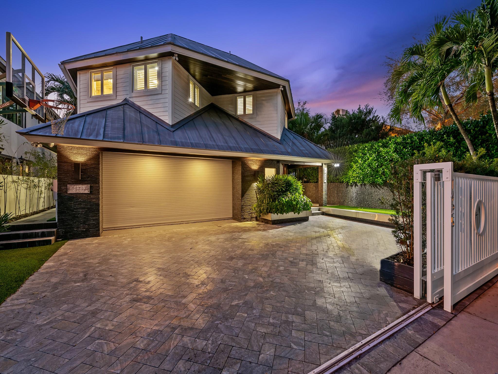 1425 Ponce De Leon Dr