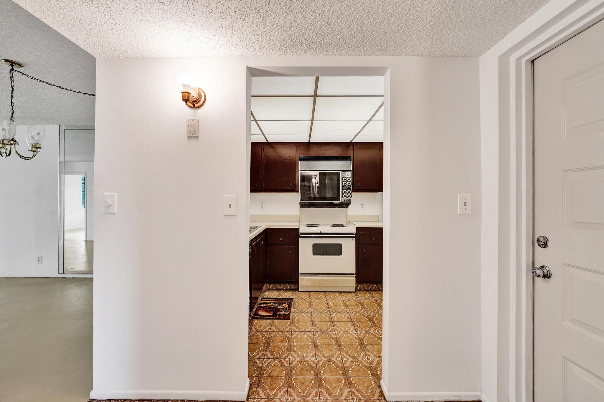 CONDO 1 OF SABAL PALM CONDOS - Residential