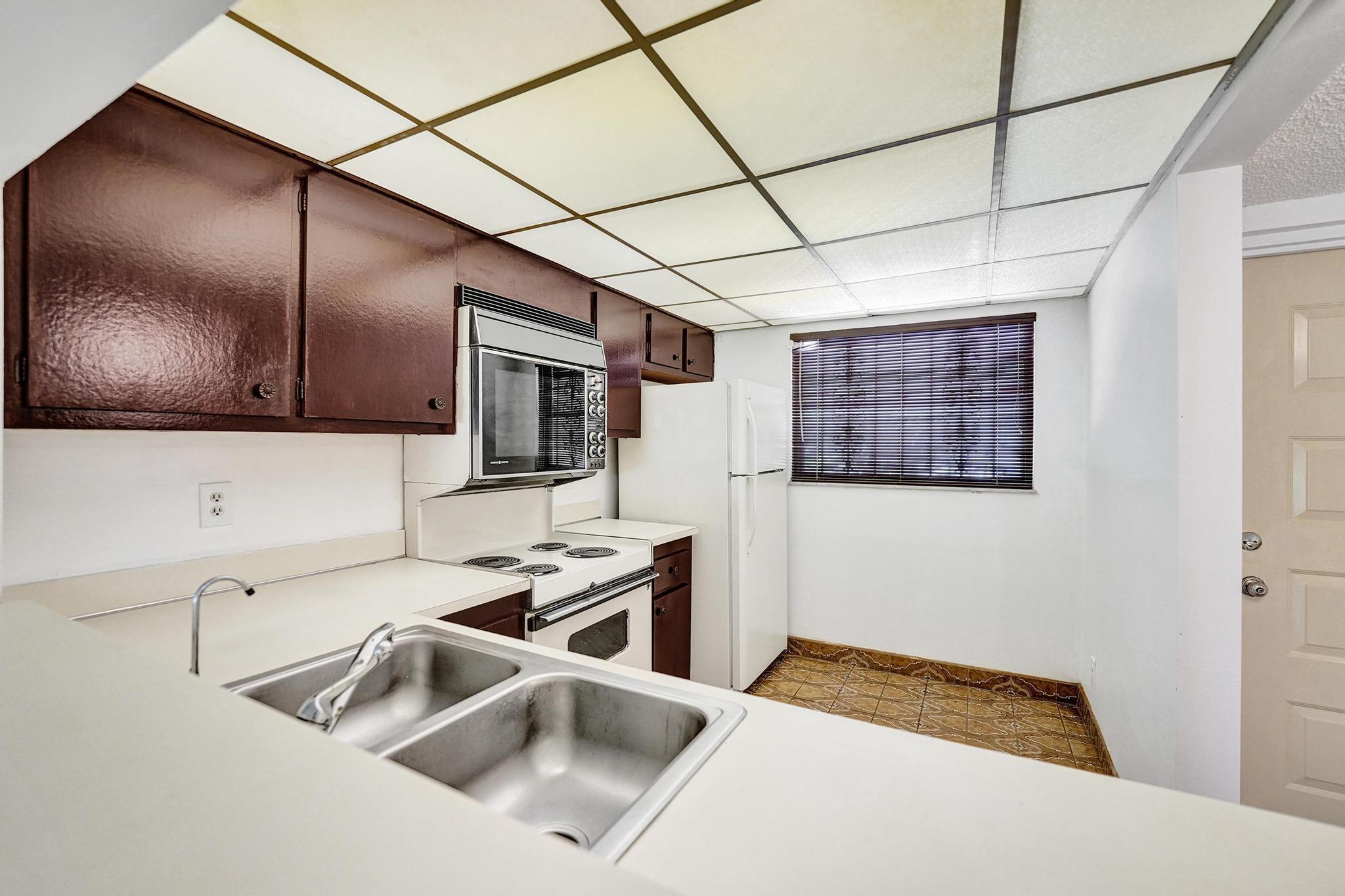 CONDO 1 OF SABAL PALM CONDOS - Residential