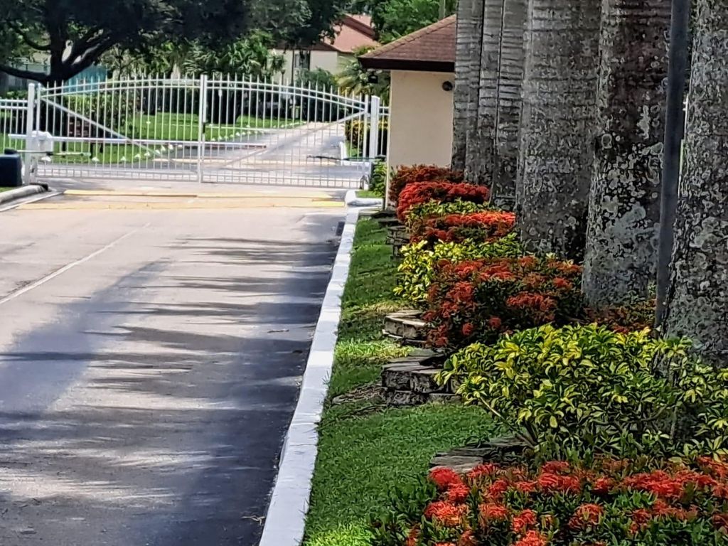 Photo of 4723 Sable Pine Cir #C2, West Palm Beach, FL 33417 (MLS # F10391723)