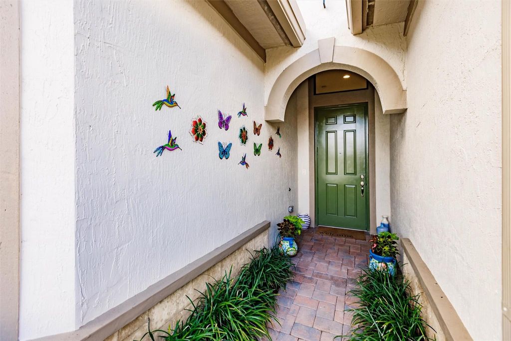 Photo of 11748 Fortress Run, Parkland, FL 33076 (MLS # F10528406)