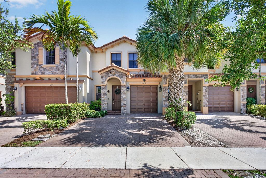 Photo of 4012 Devenshire Court, Coconut Creek, FL 33073 (MLS # B26028307)