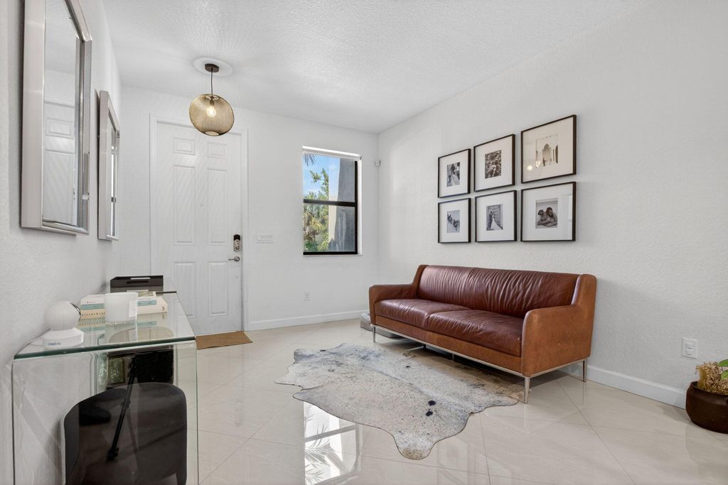 Photo of 4012 Devenshire Court, Coconut Creek, FL 33073 (MLS # B26028307)