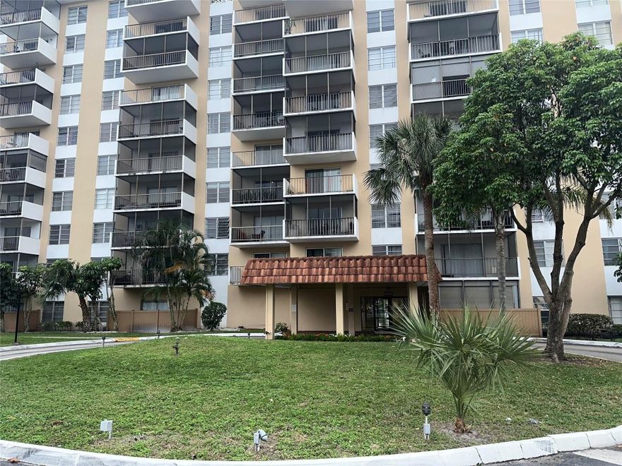 This charming 1-bedroom home in a private gated community offers a spacious open-concept layout with a bright and airy living space that seamlessly flows from the kitchen to the dining and living areas. The cozy bedroom retreat features a generous closet and large windows for natural light. A private patio or balcony provides the perfect spot for morning coffee or evening relaxation. Residents enjoy the security of a gated community with 24/7 security, along with exclusive amenities such as a pool, fitness center, walking trails, and a clubhouse. Conveniently located near shopping, dining, and major highways, this home offers the perfect blend of privacy and accessibility.