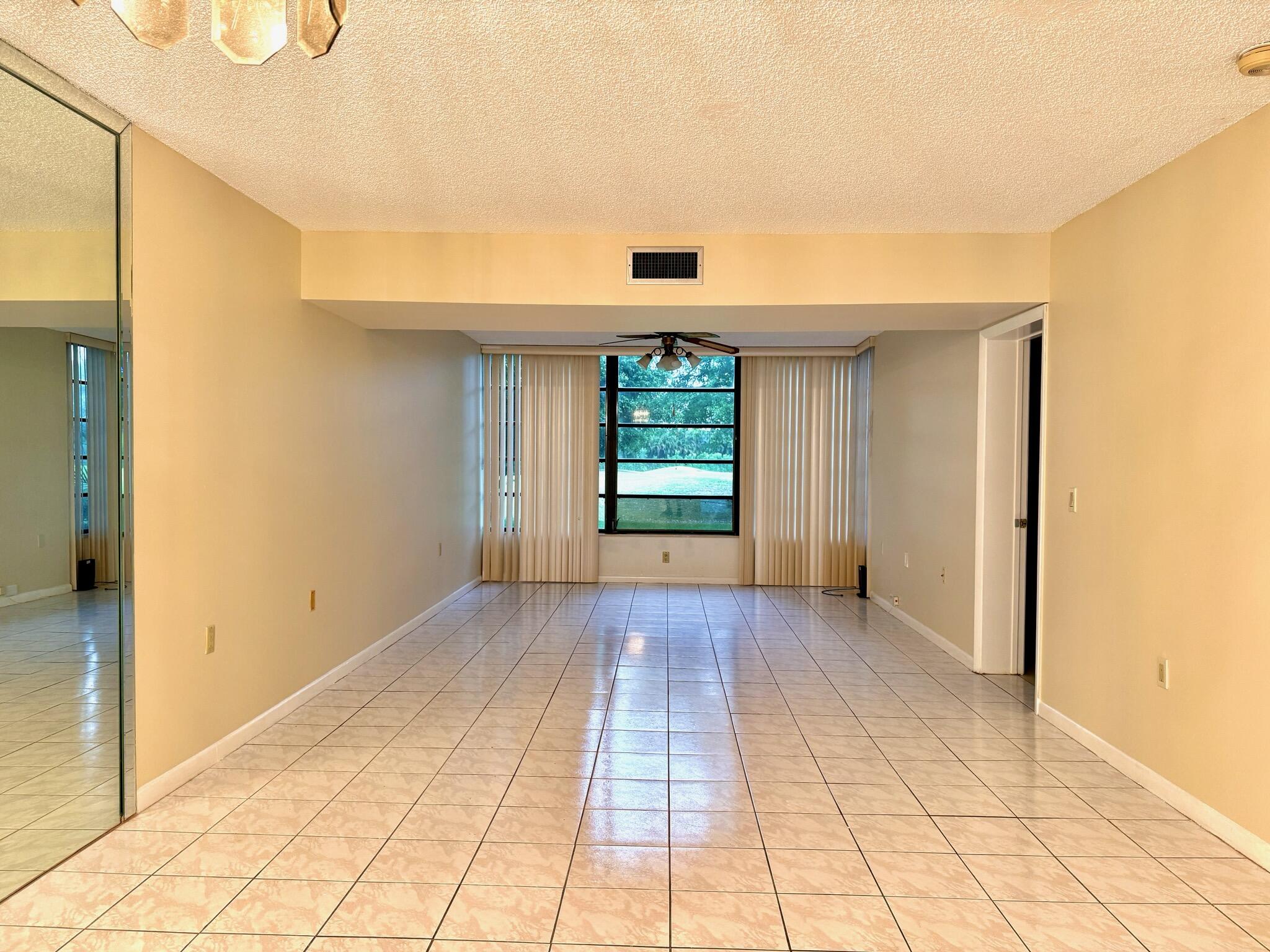 Condo 1 Of Whitehall Cond - Residential Lease