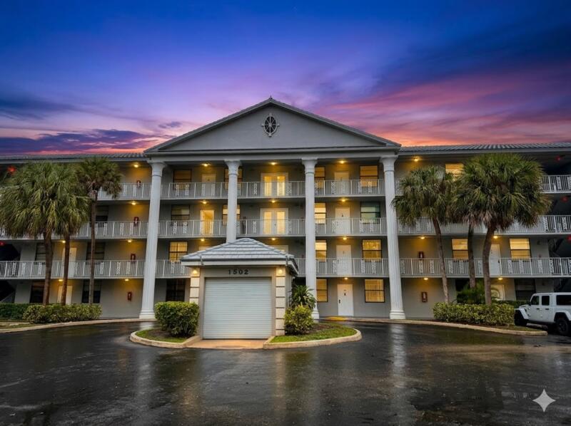 Condo 1 Of Whitehall Cond - Residential Lease