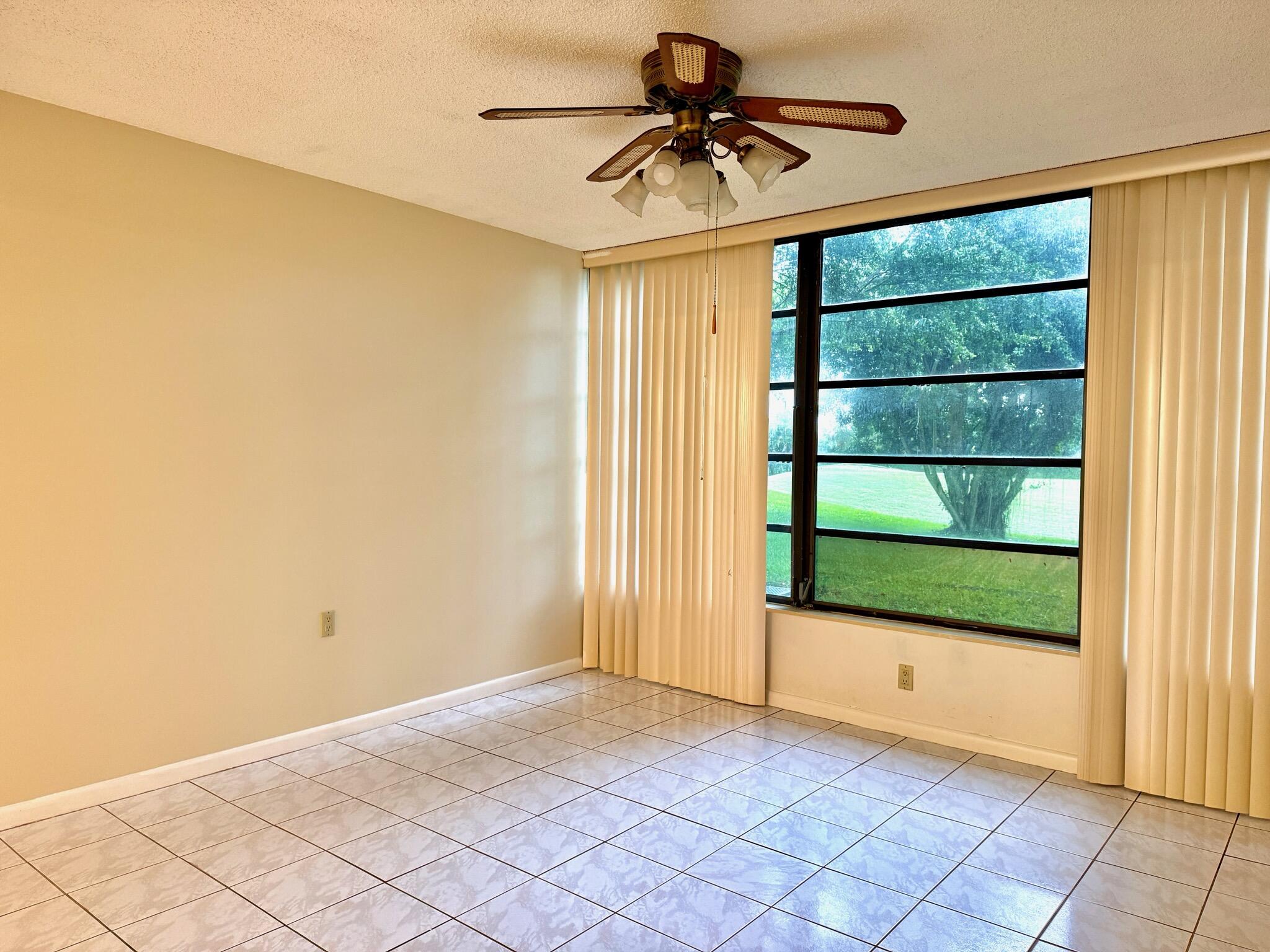 Condo 1 Of Whitehall Cond - Residential Lease