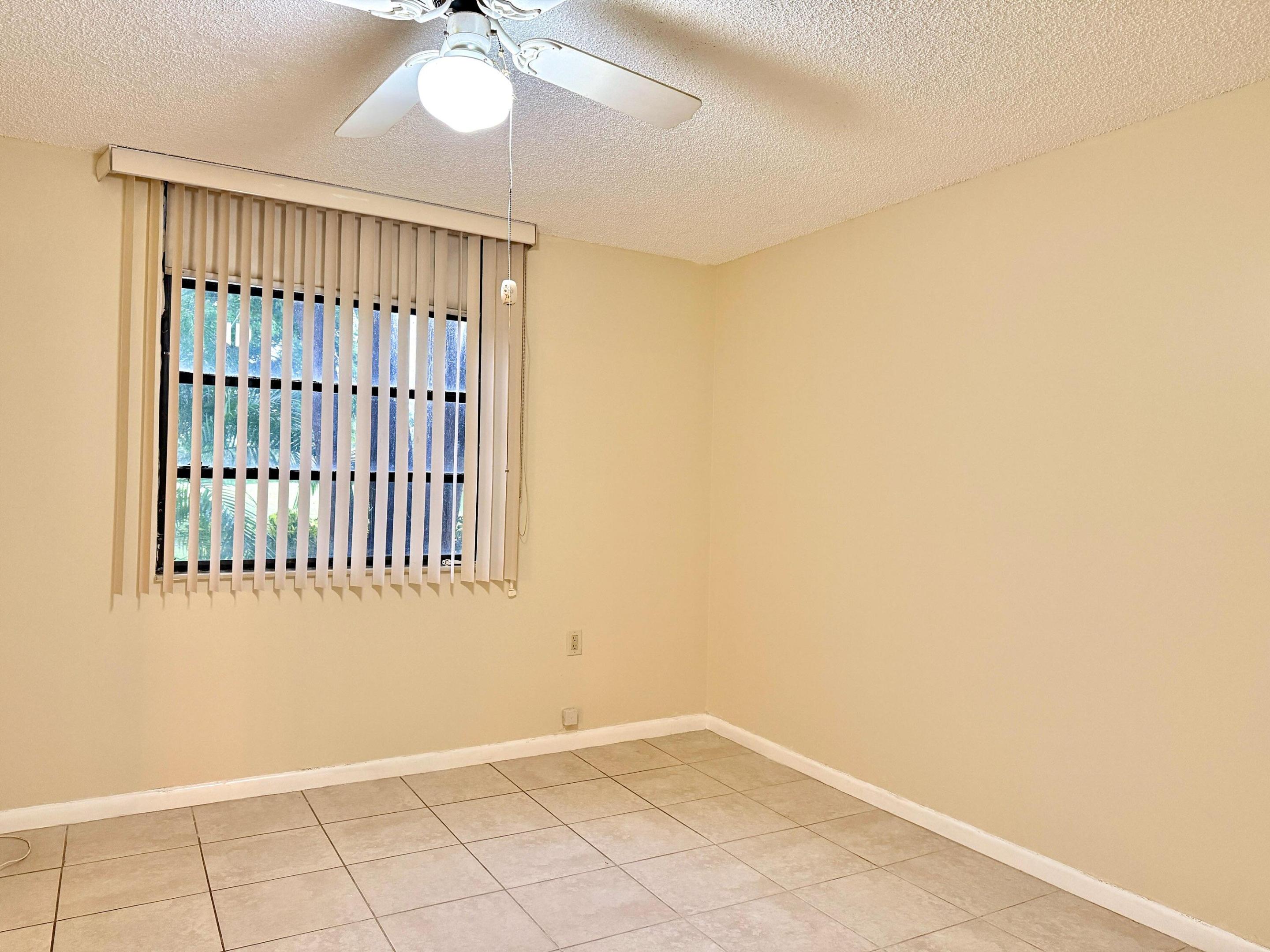 Condo 1 Of Whitehall Cond - Residential Lease