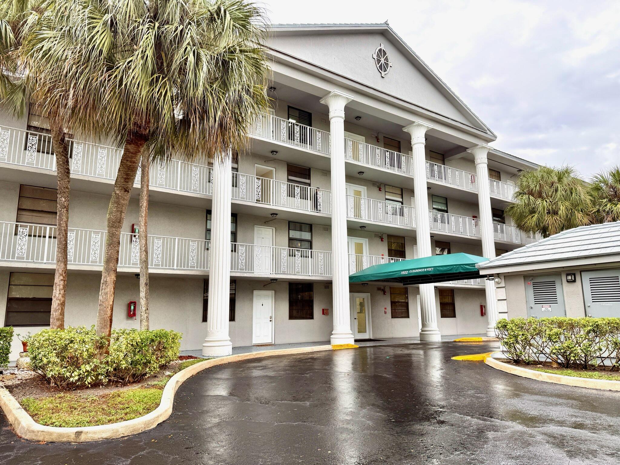 Condo 1 Of Whitehall Cond - Residential Lease