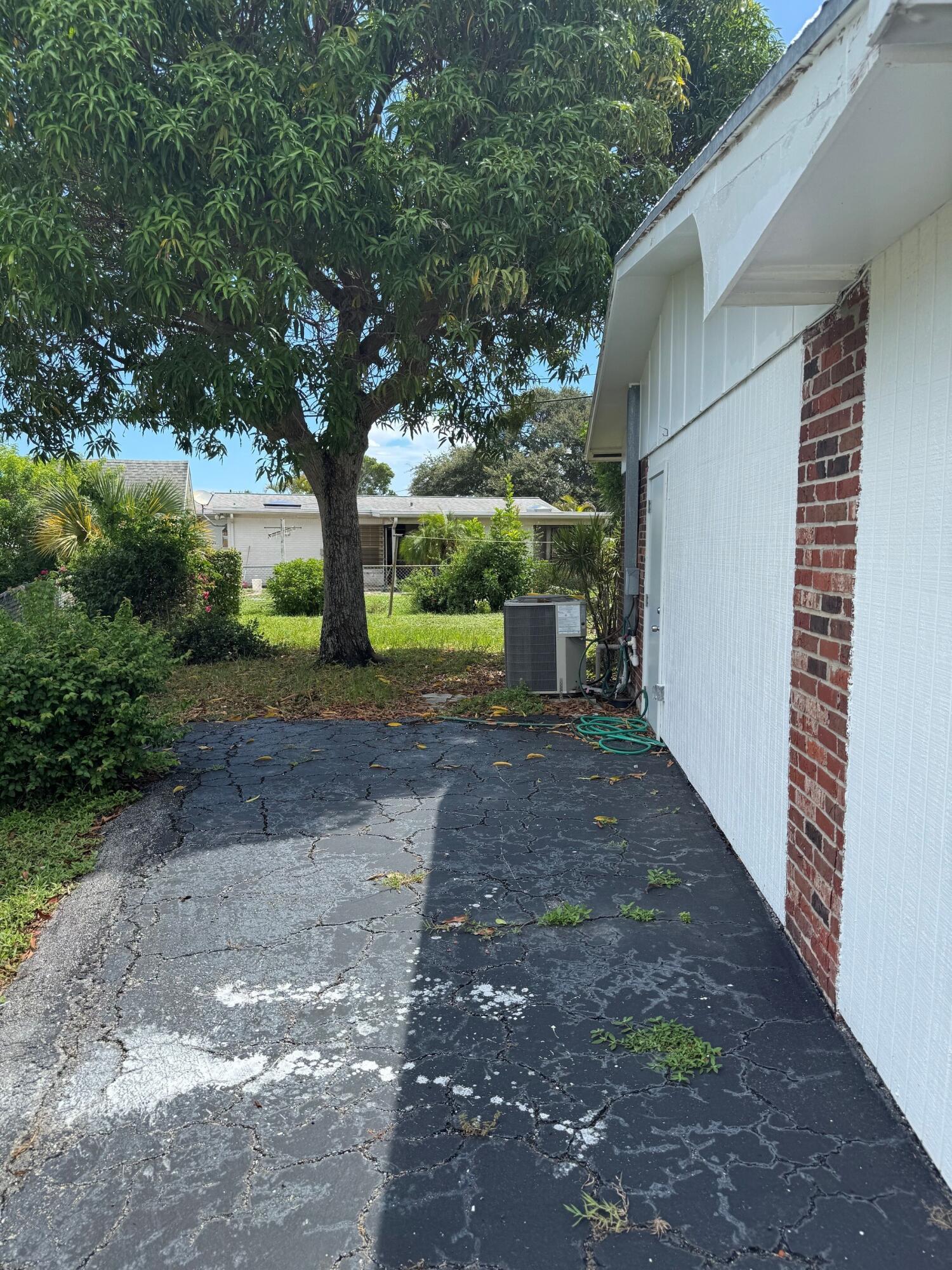 3651 BAHAMA Road