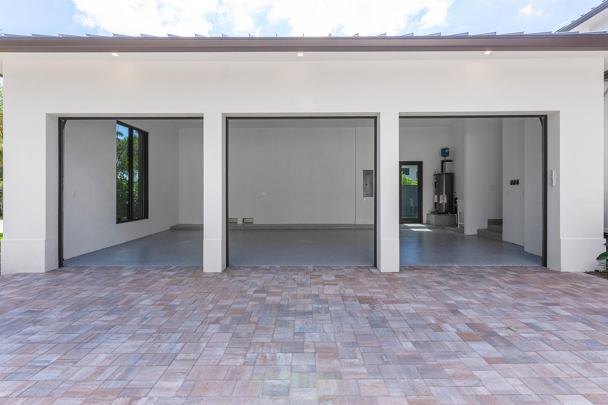 TRADE WINDS ESTATES - Residential