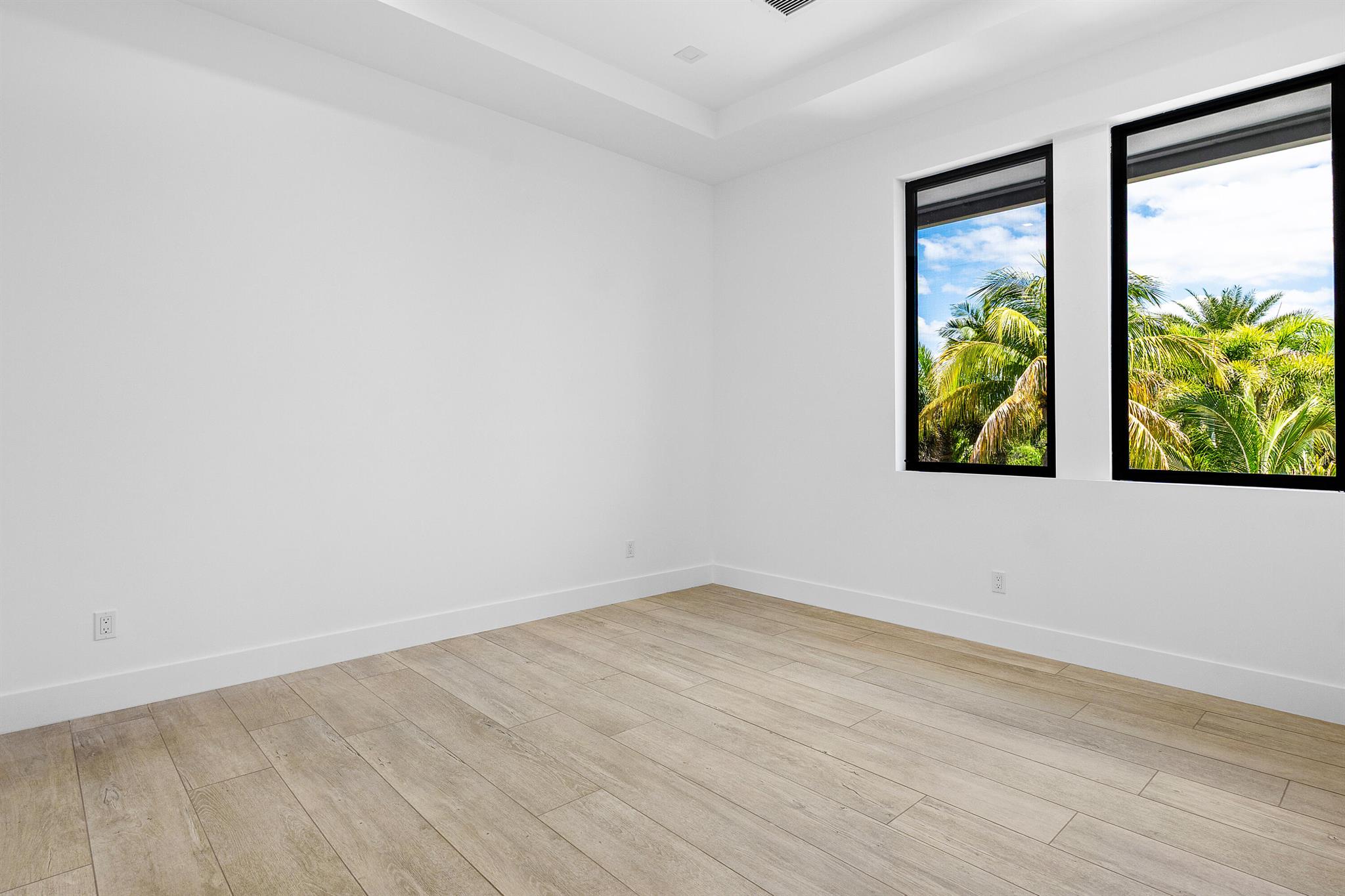 TRADE WINDS ESTATES - Residential