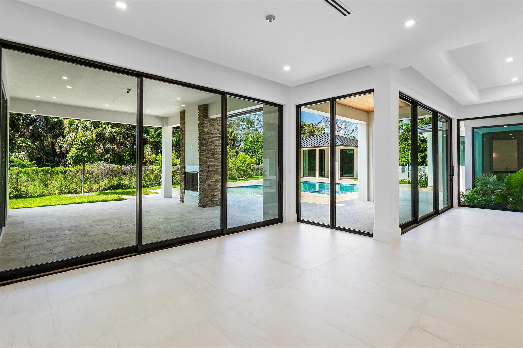 TRADE WINDS ESTATES - Residential