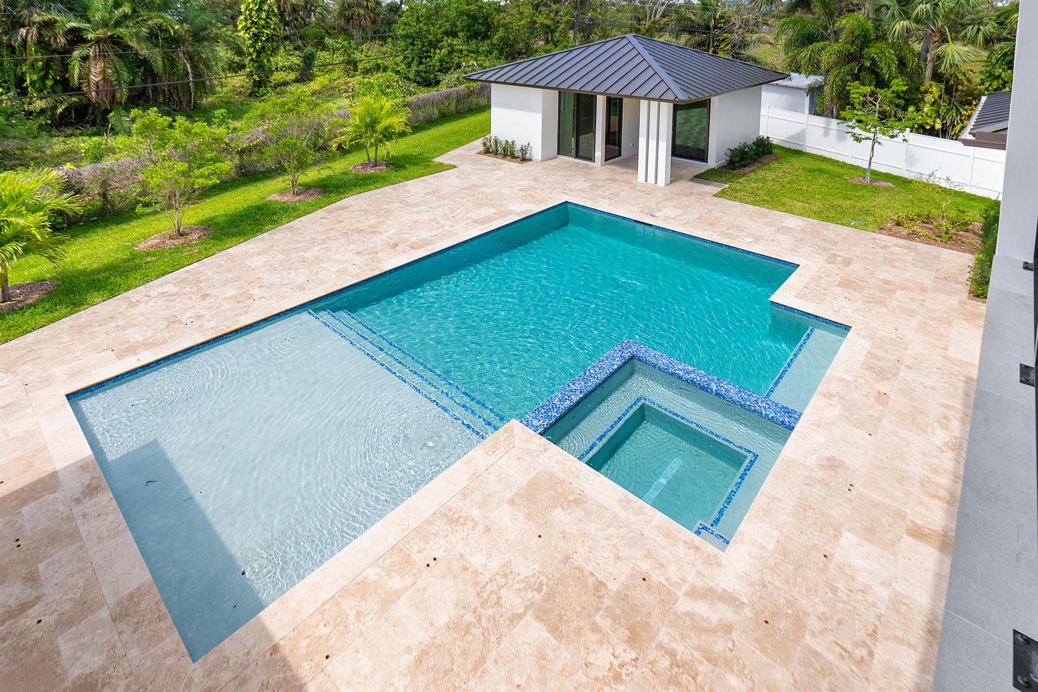 TRADE WINDS ESTATES - Residential