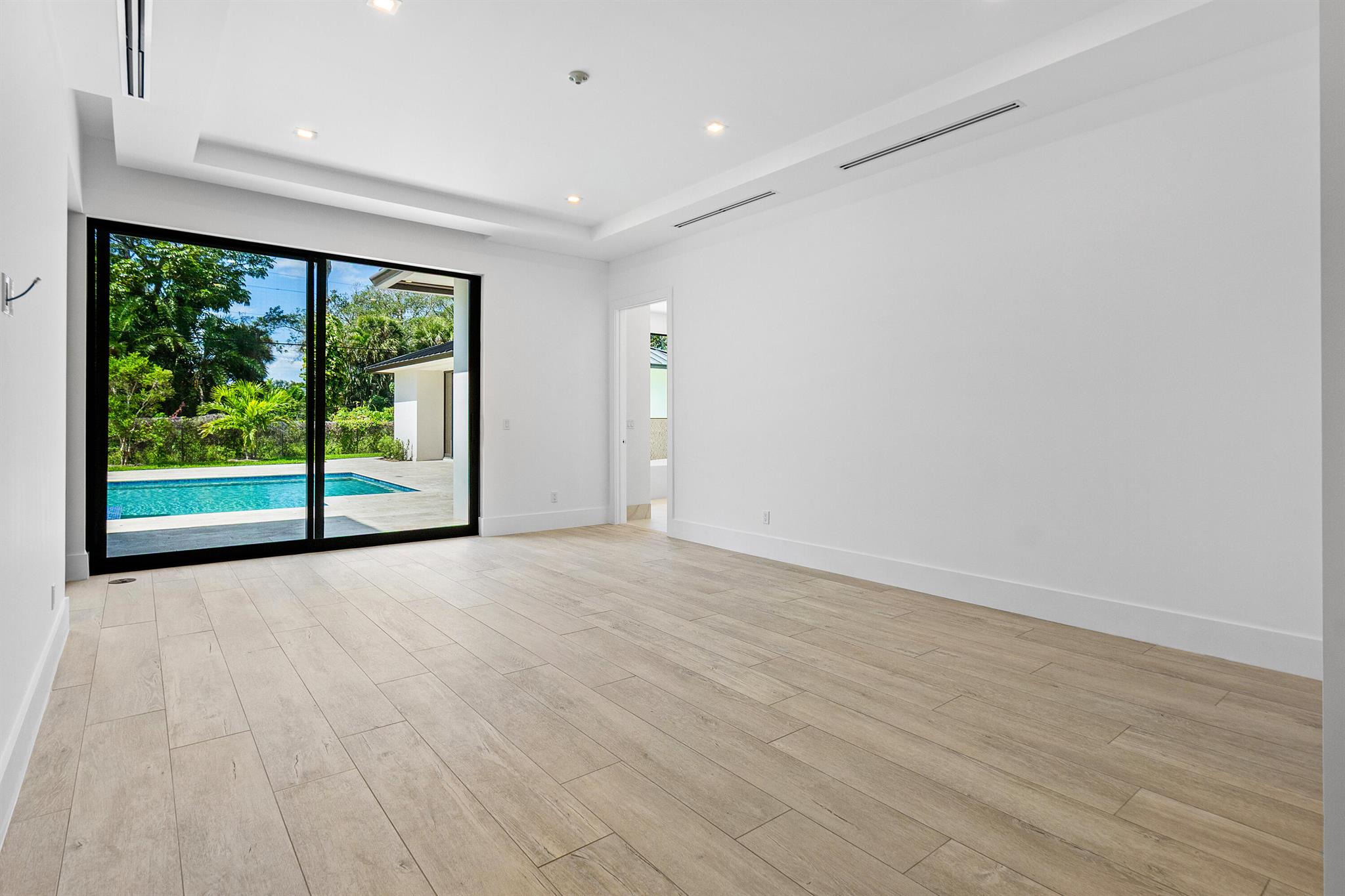 TRADE WINDS ESTATES - Residential