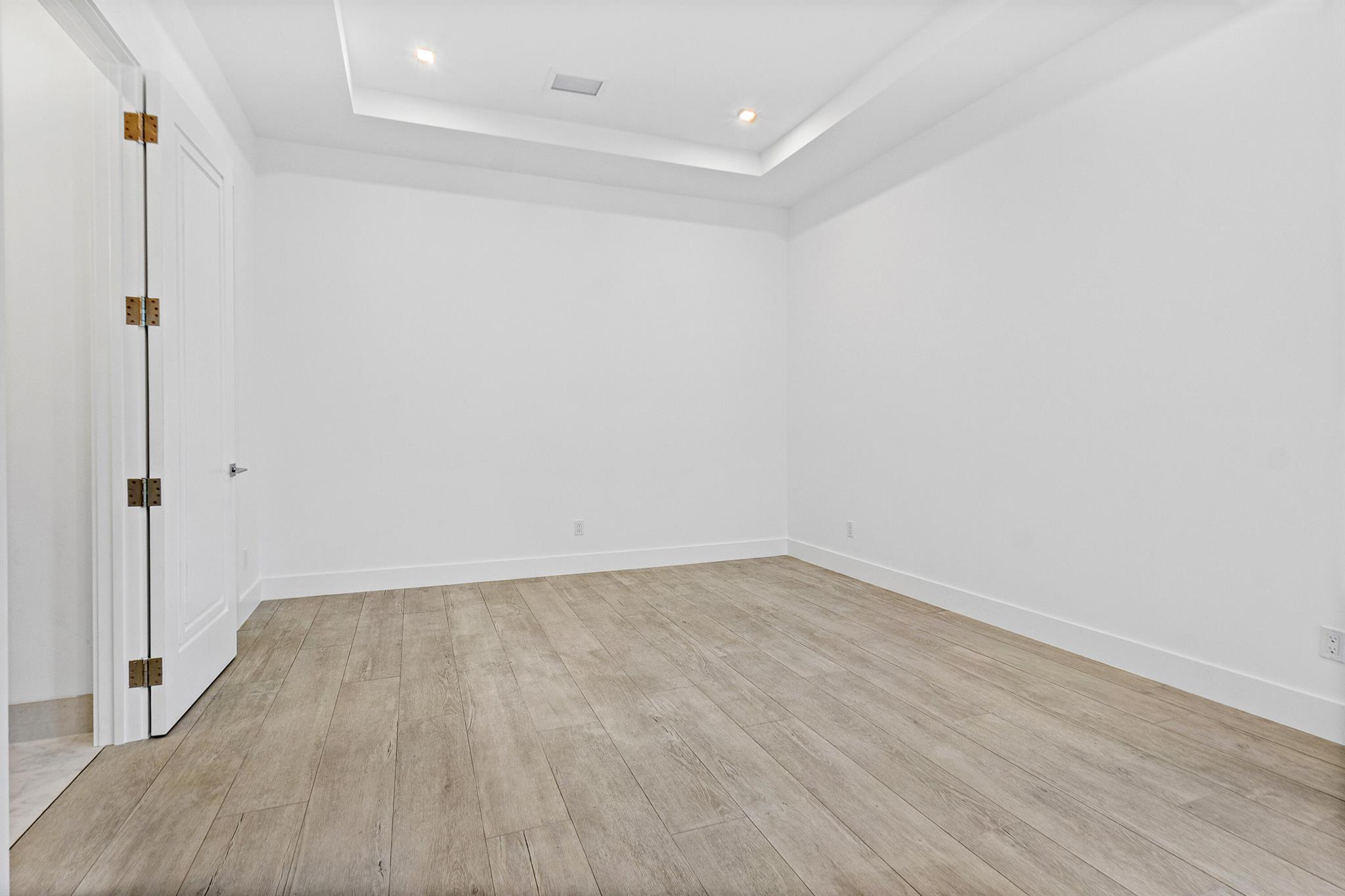 TRADE WINDS ESTATES - Residential