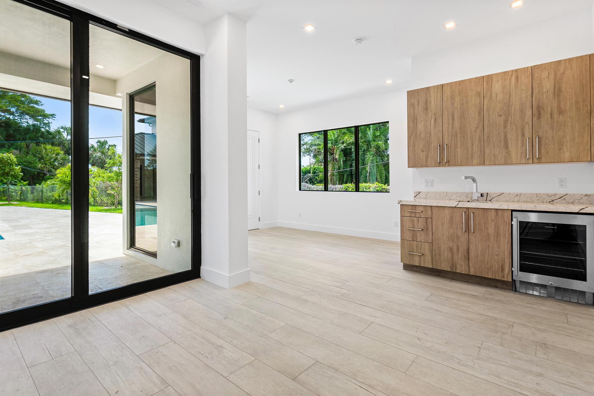 TRADE WINDS ESTATES - Residential