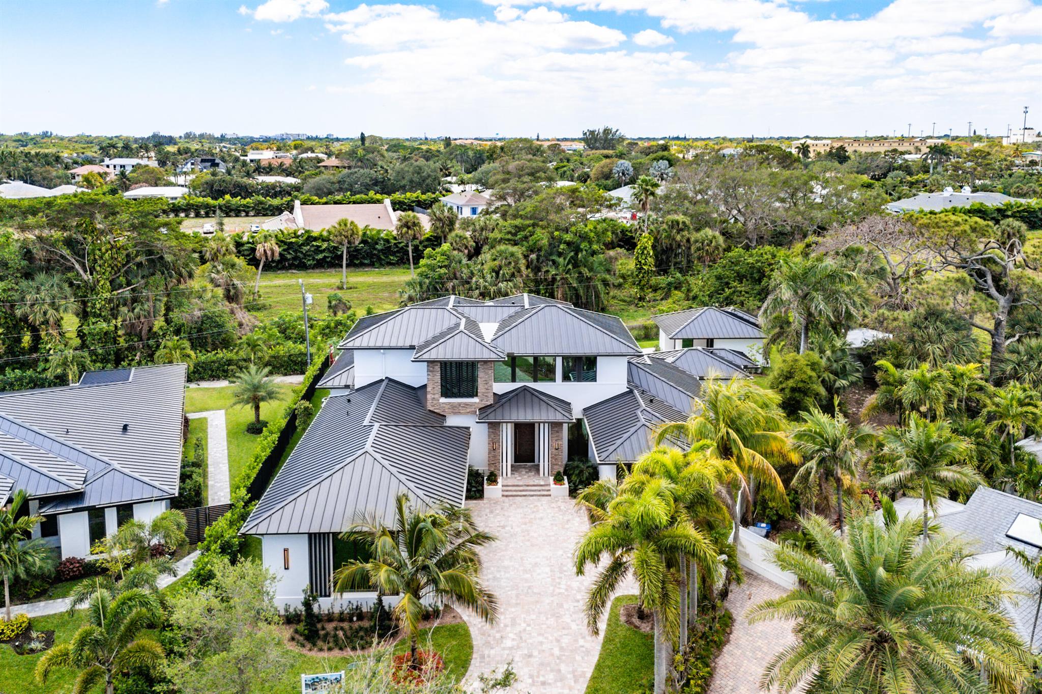 TRADE WINDS ESTATES - Residential