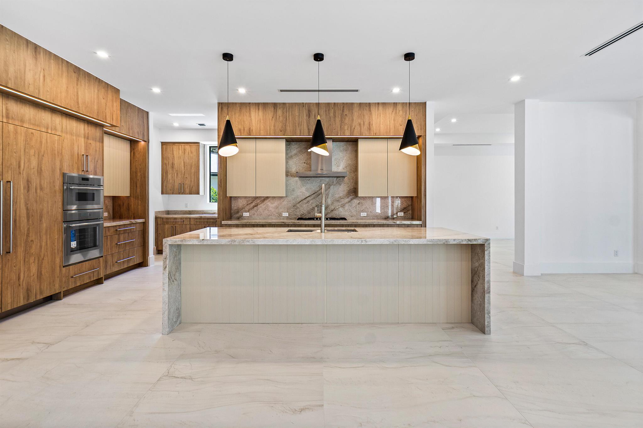 TRADE WINDS ESTATES - Residential