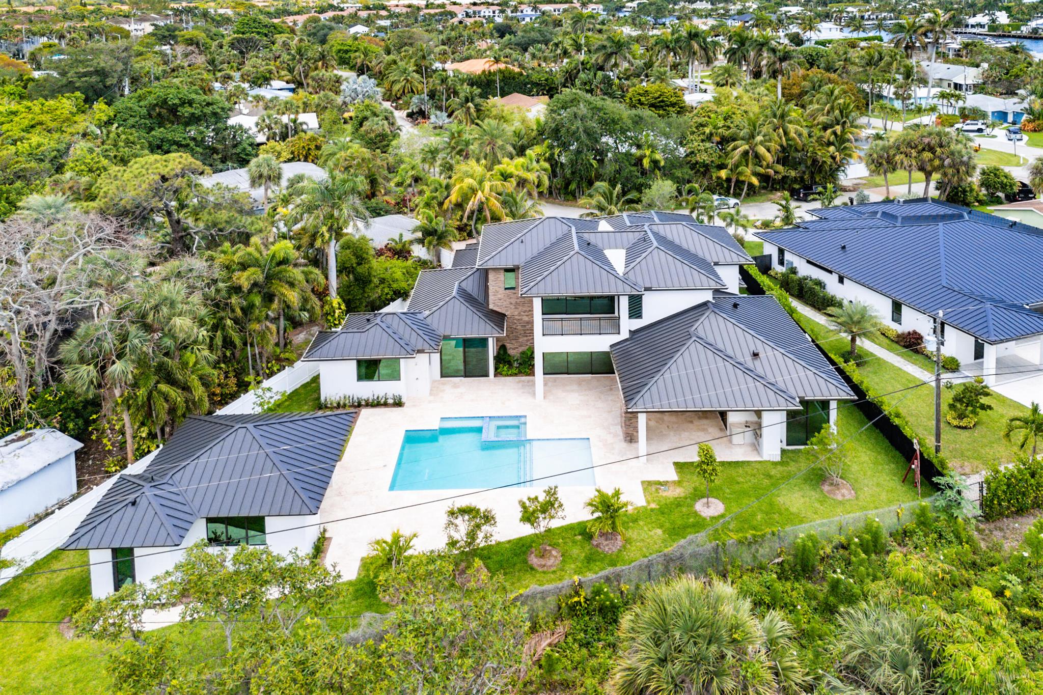 TRADE WINDS ESTATES - Residential