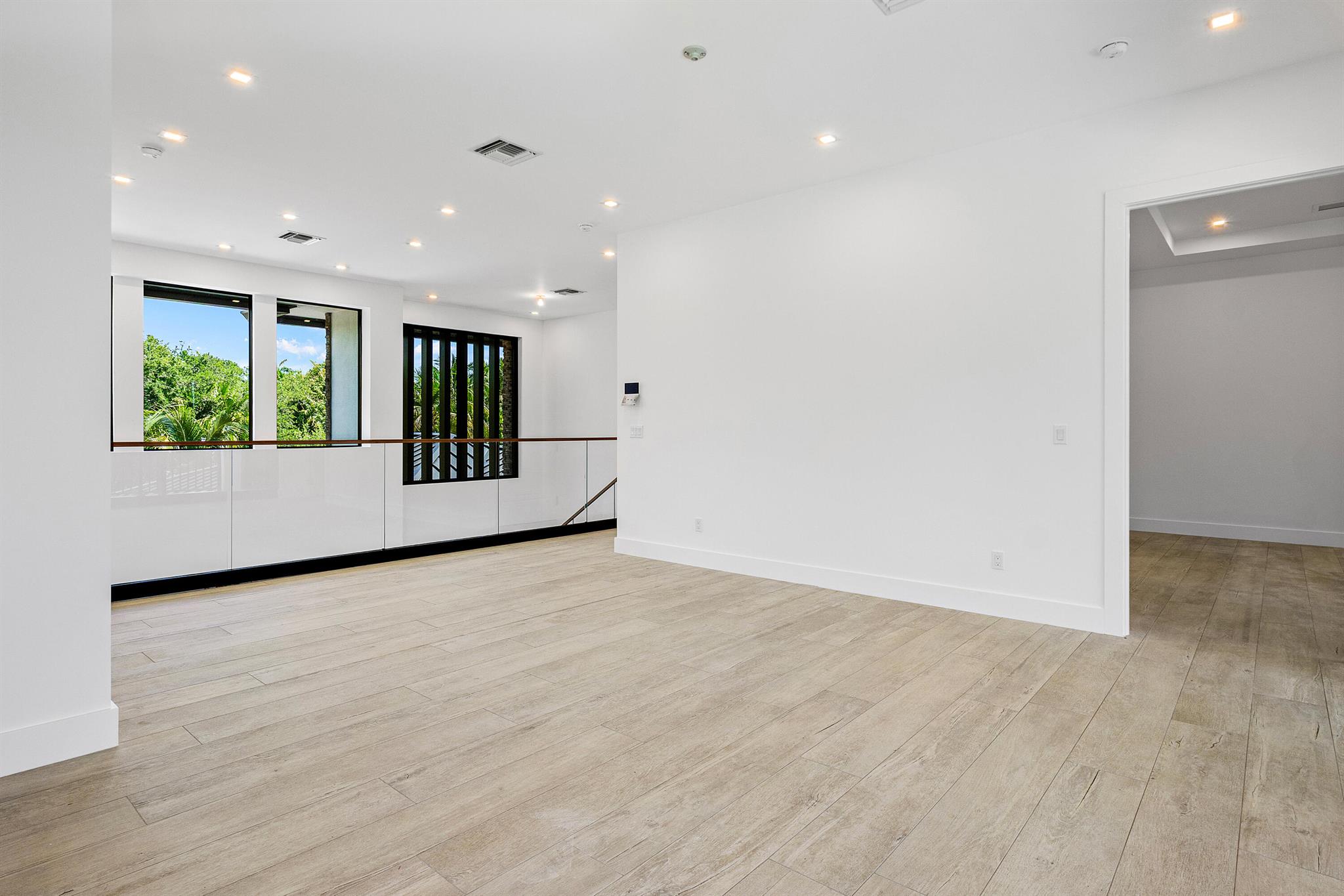 TRADE WINDS ESTATES - Residential