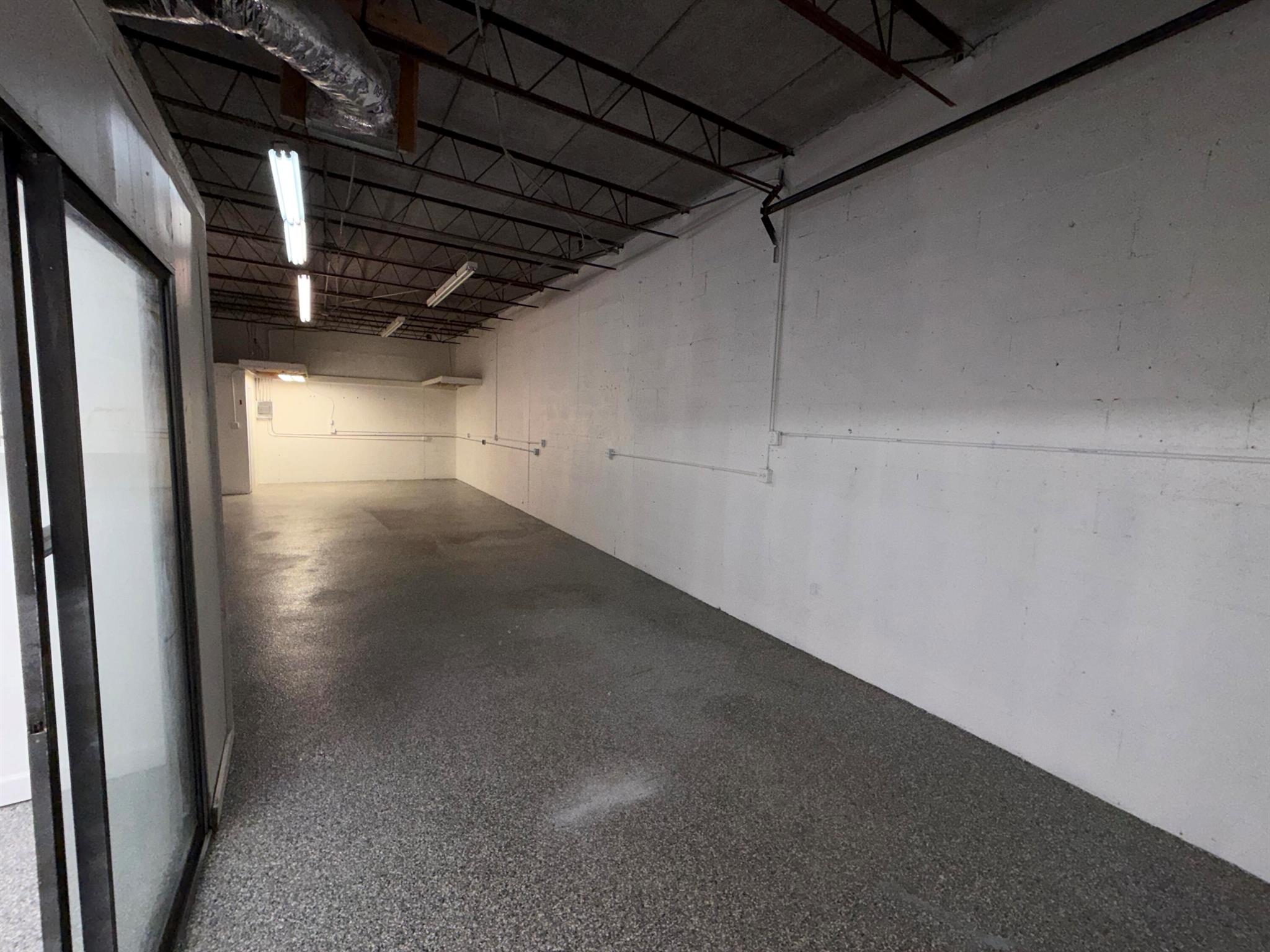 EAST COAST INDUSTRIAL CEN - Commercial Lease