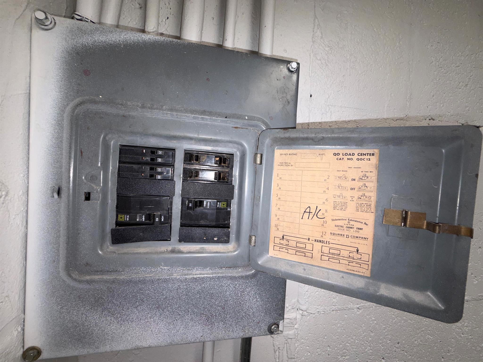 EAST COAST INDUSTRIAL CEN - Commercial Lease