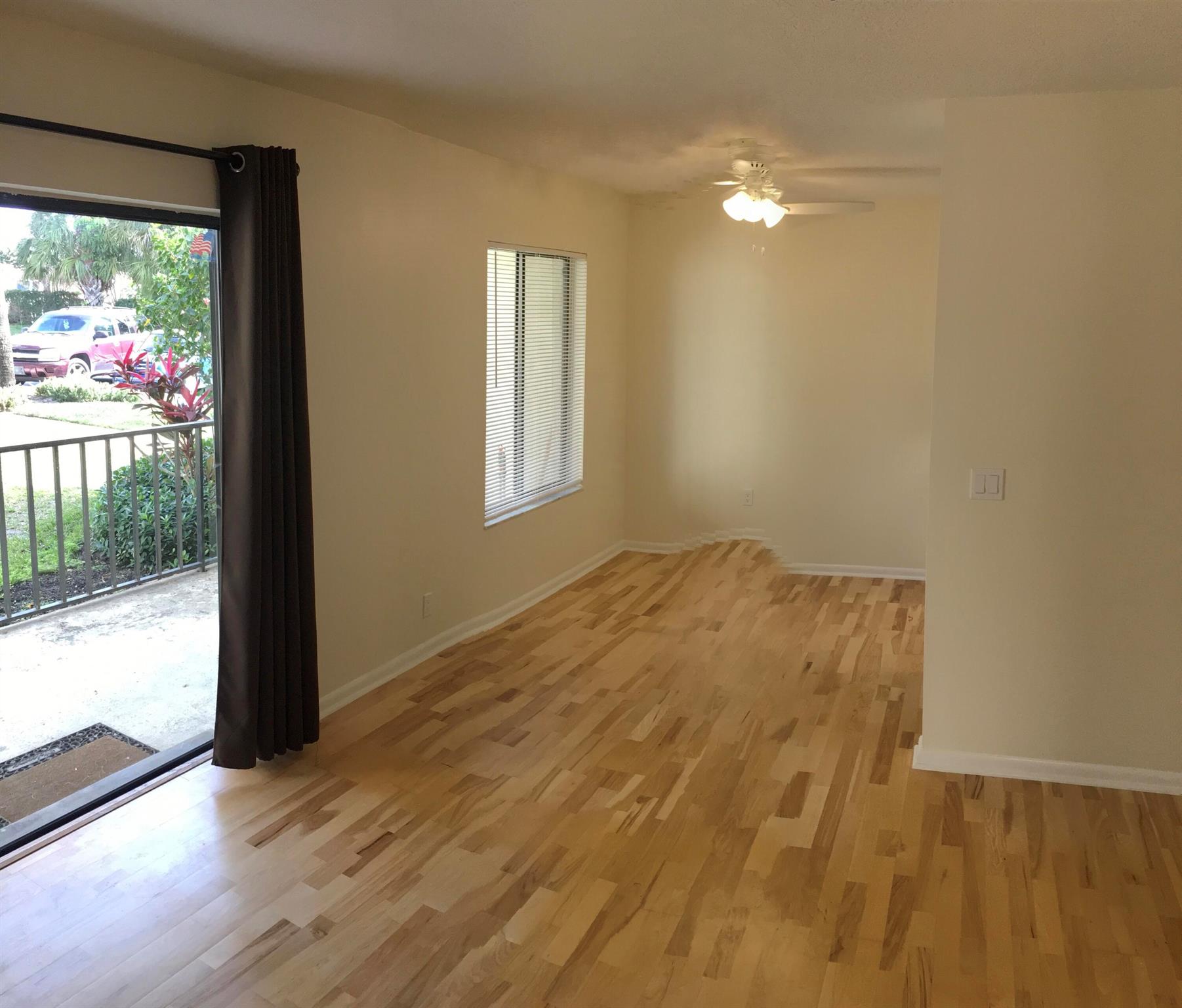 150 Pineview Road B2, Jupiter, FL, 33469/$179,900 3 150 Pineview Road B2