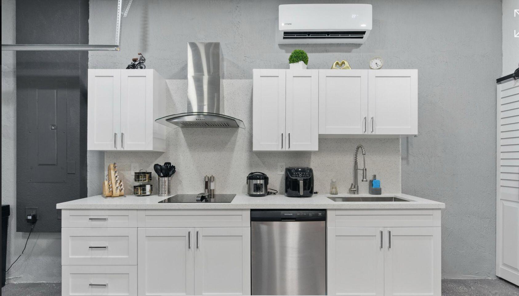 KROME GROVE ESTATES - Residential