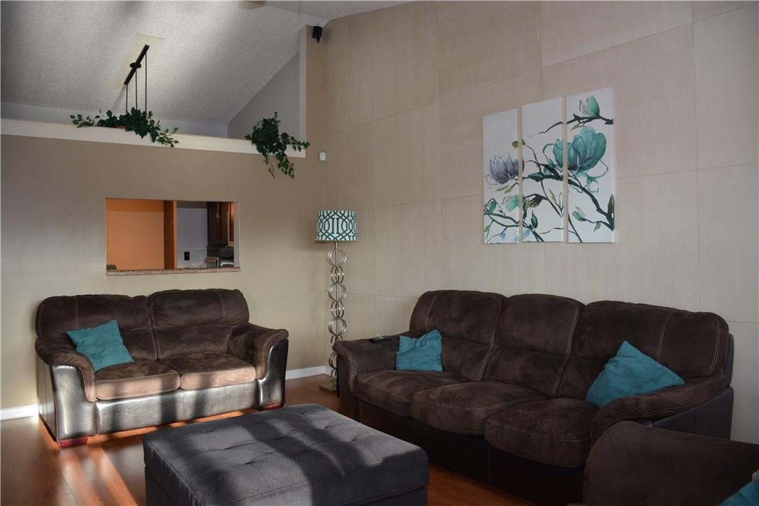 WESTLAKE VILLAS - Residential