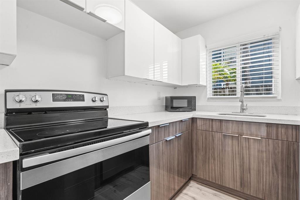 Petite - Residential Lease