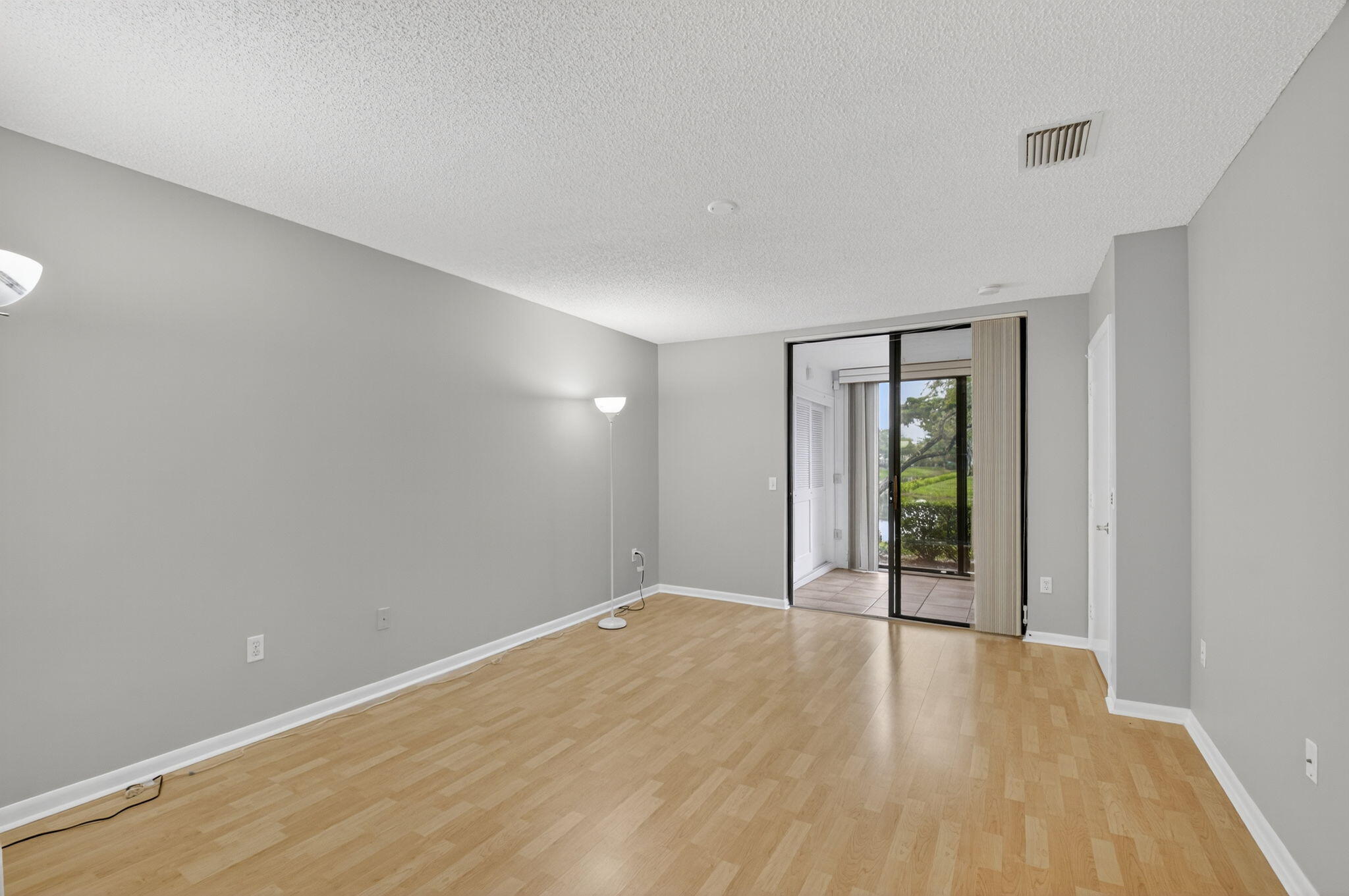 LUCENTE VILLAGE - Residential