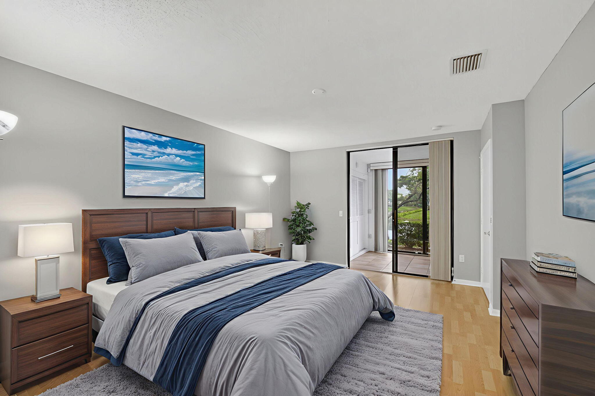 LUCENTE VILLAGE - Residential