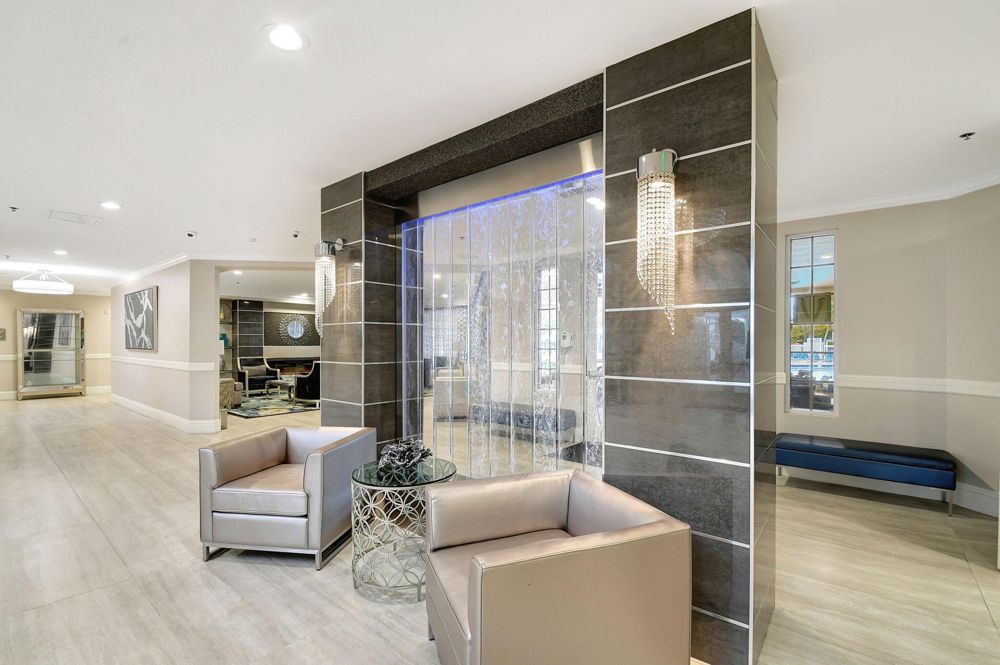 LUCENTE VILLAGE - Residential