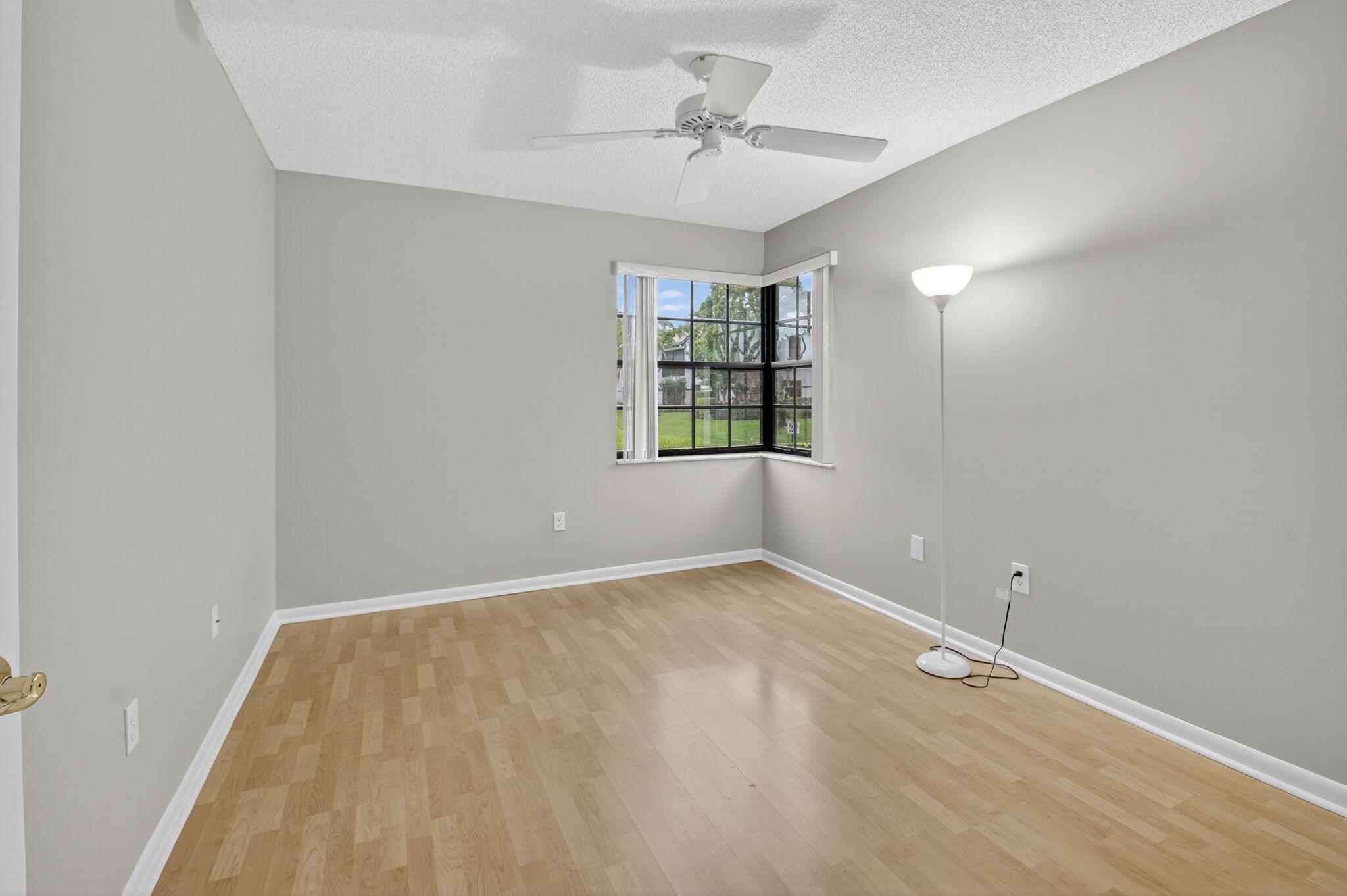 LUCENTE VILLAGE - Residential