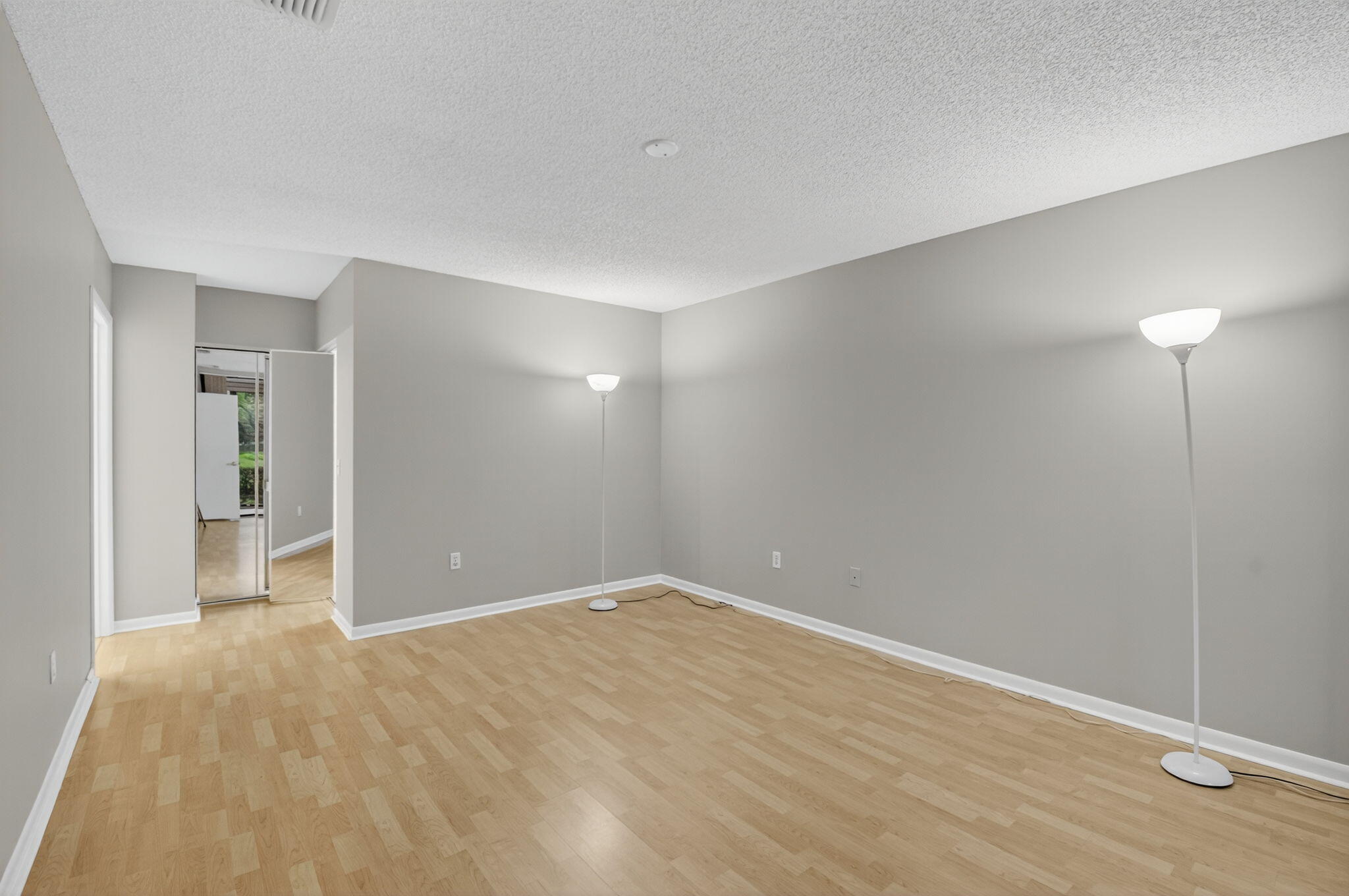 LUCENTE VILLAGE - Residential