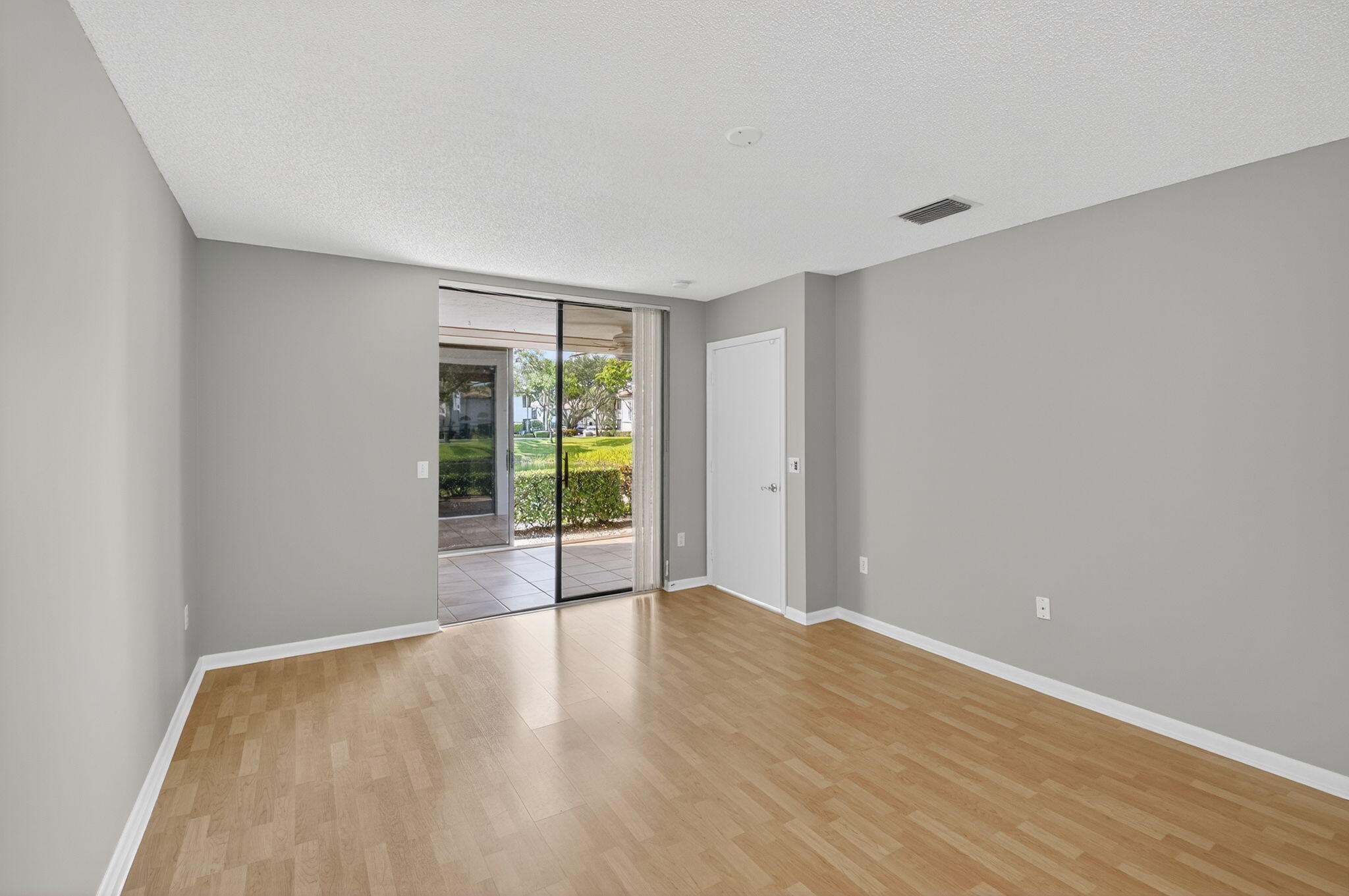 LUCENTE VILLAGE - Residential