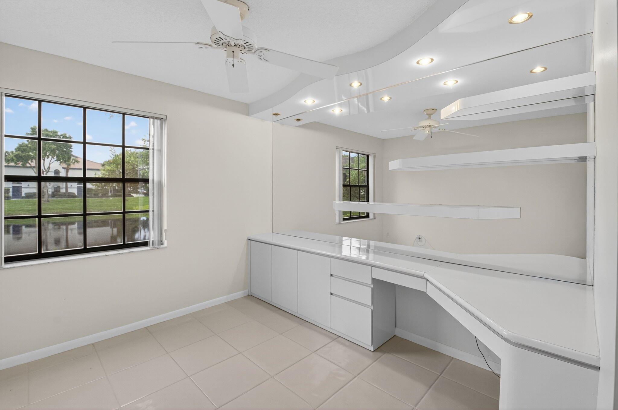 LUCENTE VILLAGE - Residential