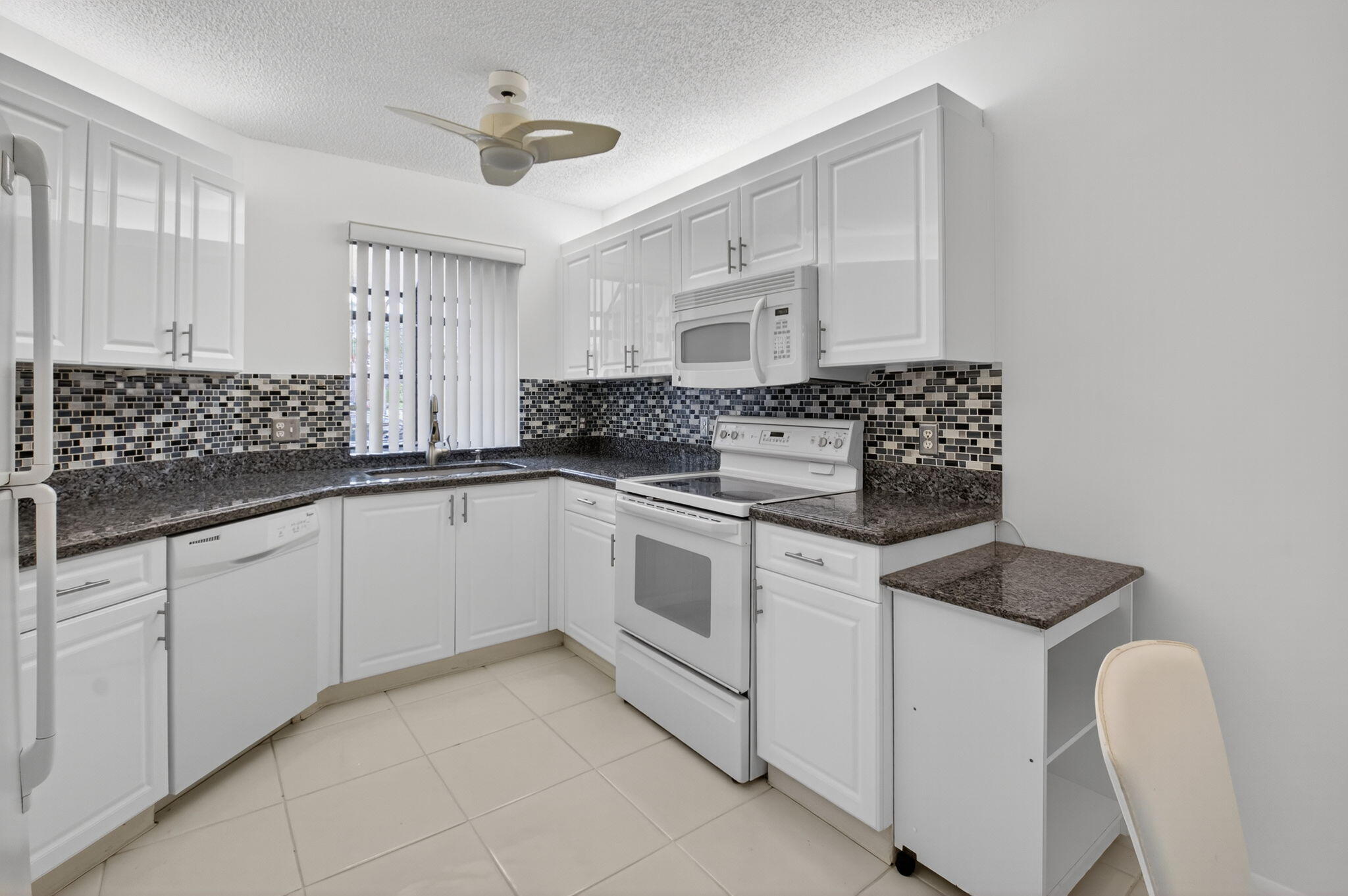 LUCENTE VILLAGE - Residential