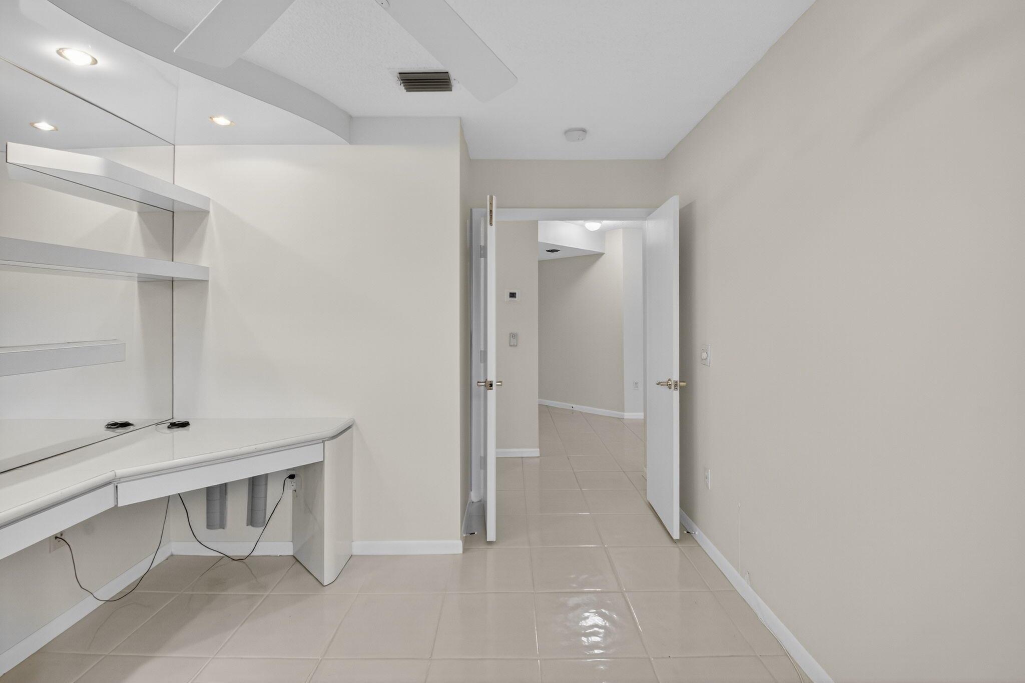 LUCENTE VILLAGE - Residential