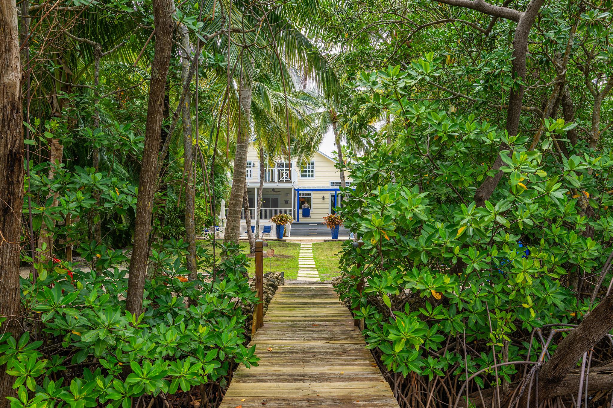 216 SE Atlantic Drive