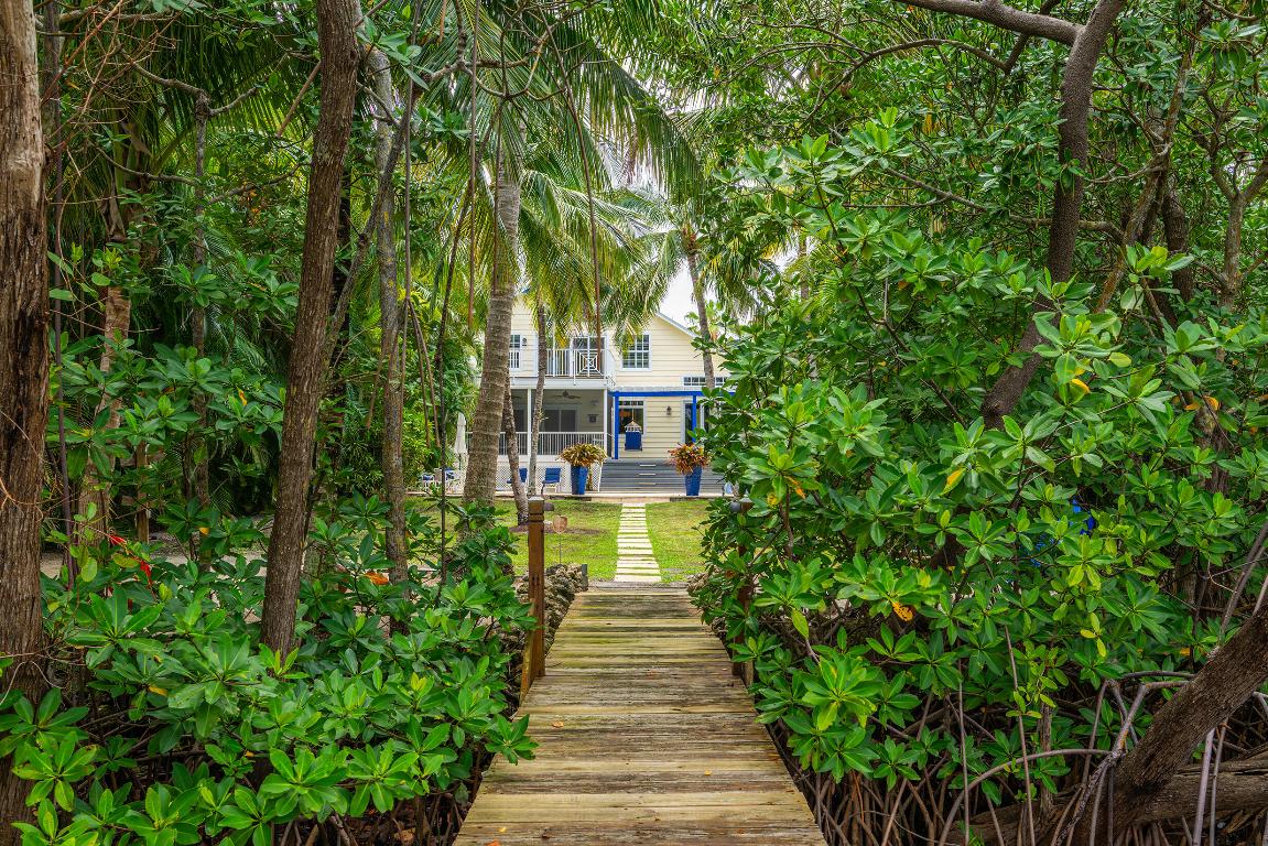 216 SE Atlantic Drive