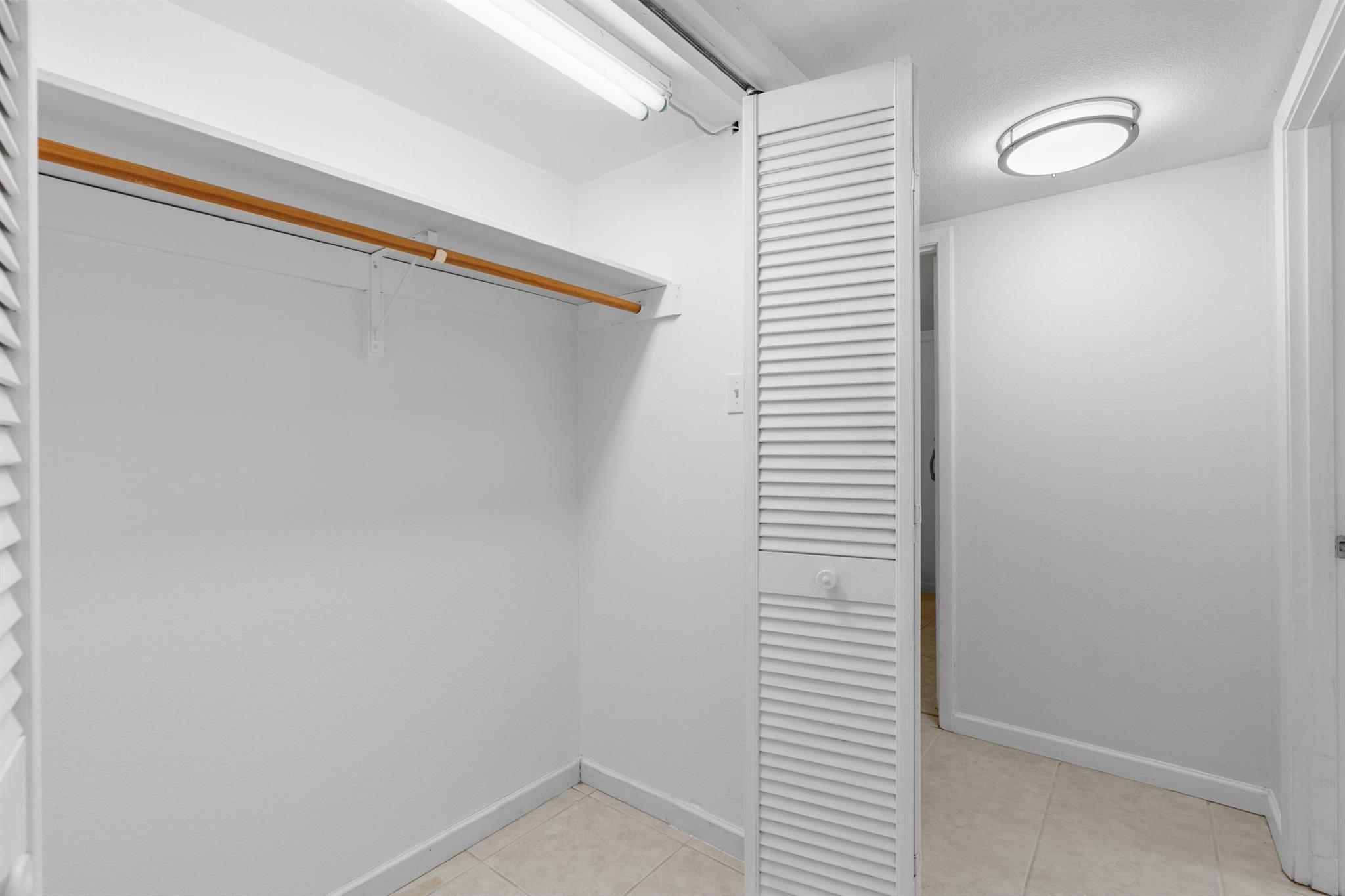 TRAILS END VILLAS INC CON - Residential