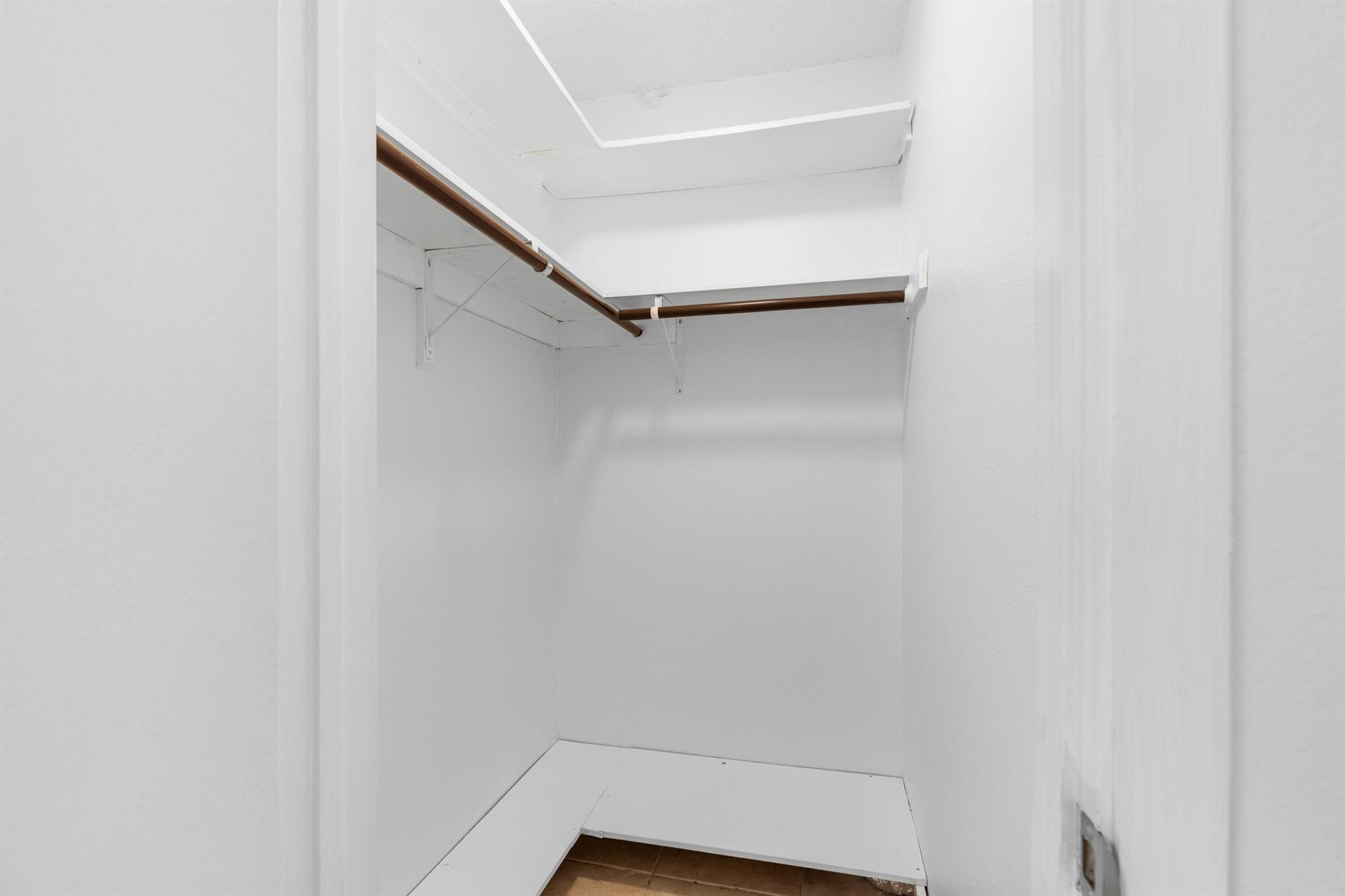 TRAILS END VILLAS INC CON - Residential