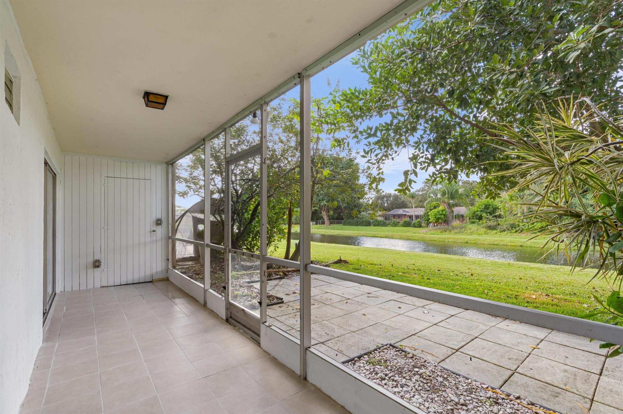 TRAILS END VILLAS INC CON - Residential