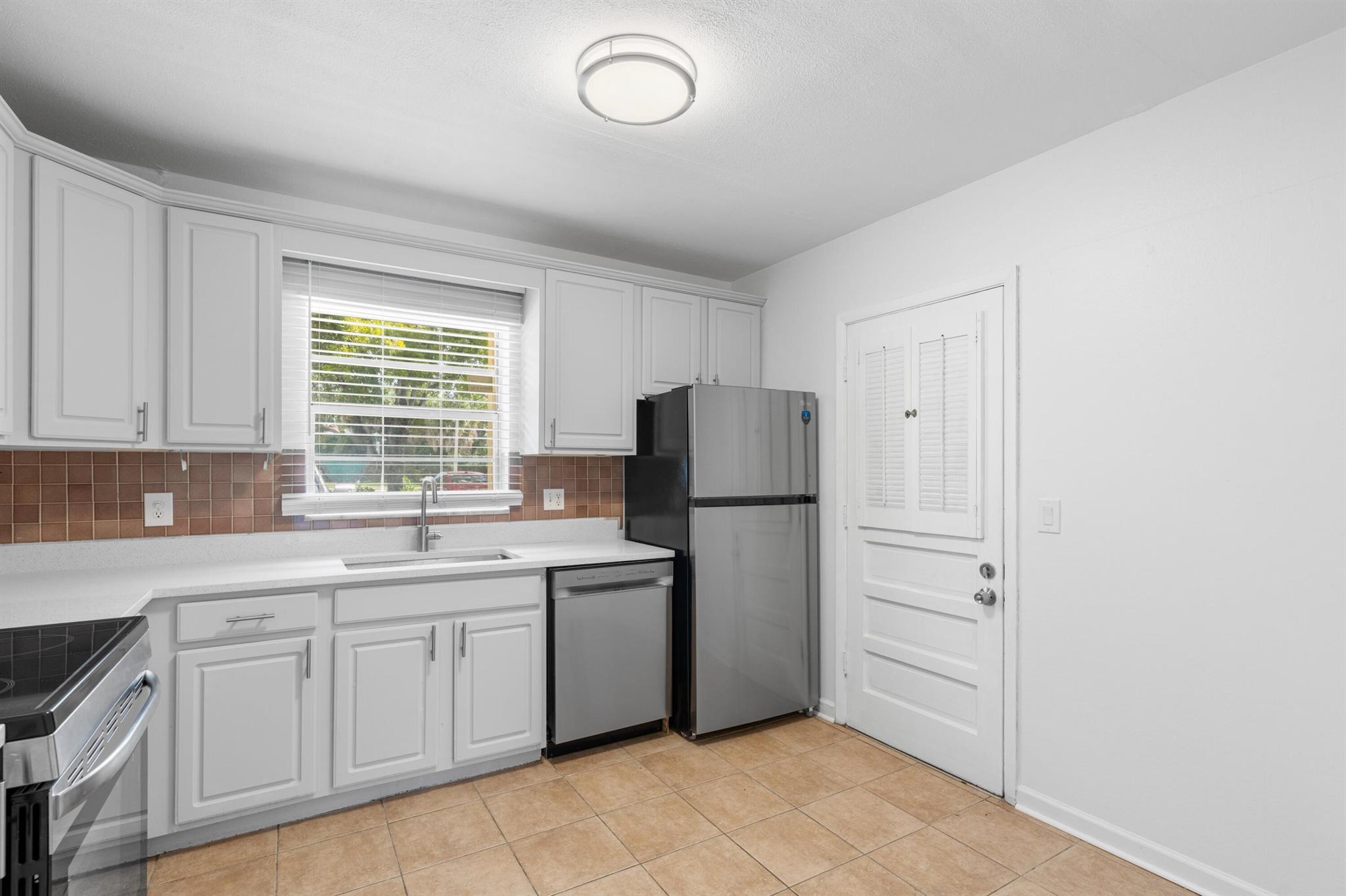 TRAILS END VILLAS INC CON - Residential