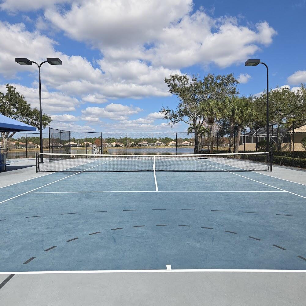 CARLETON OAKS - Residential