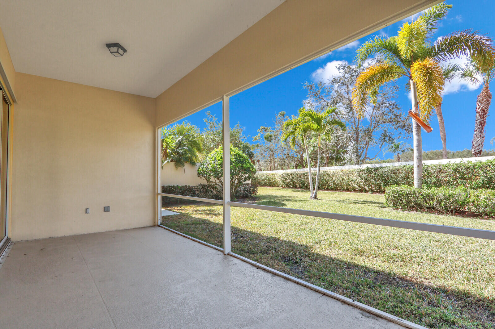 CARLETON OAKS - Residential